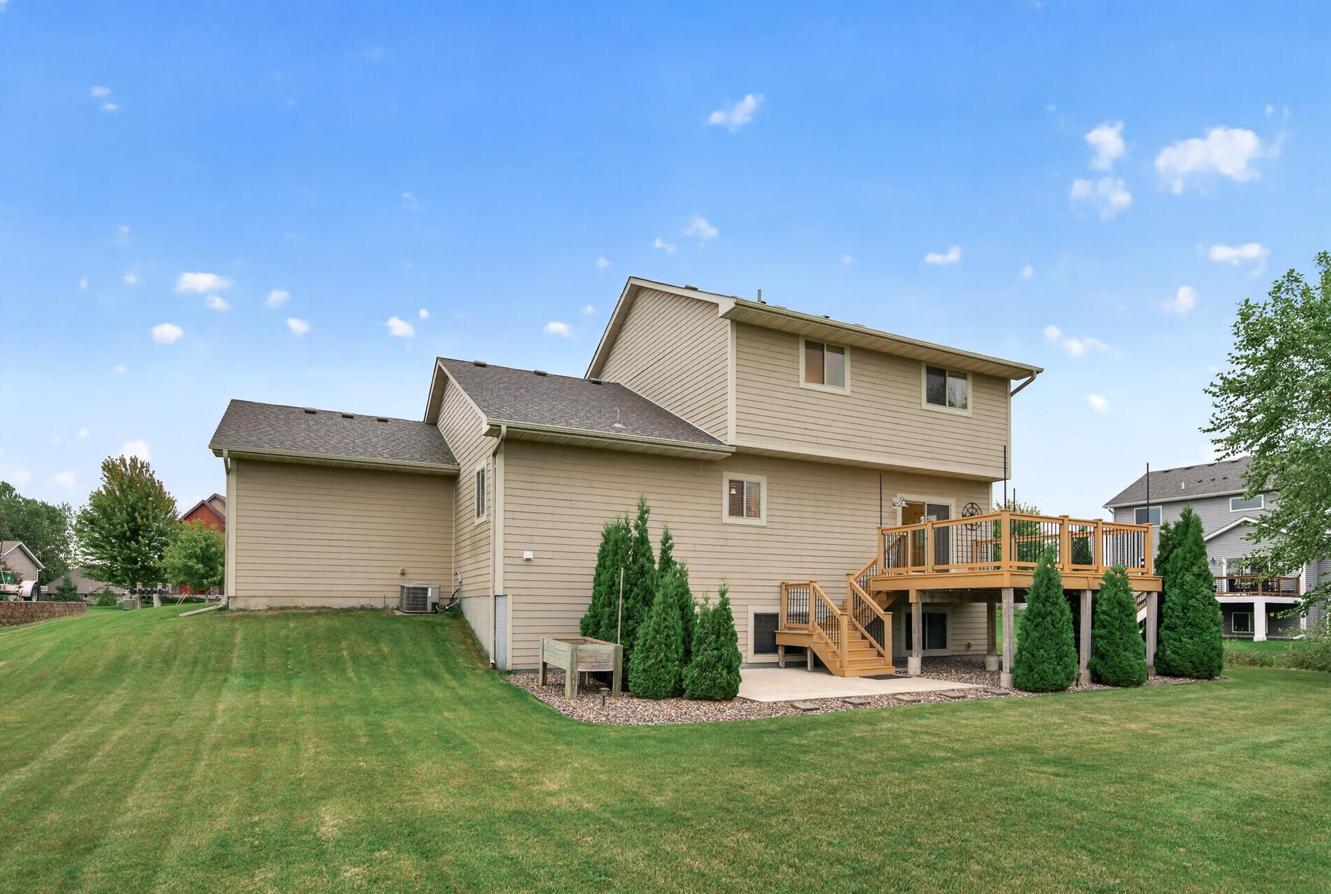 main property photo 23