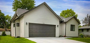 image of property with 3 Bed | 2 Bath | 1,380 Sqft