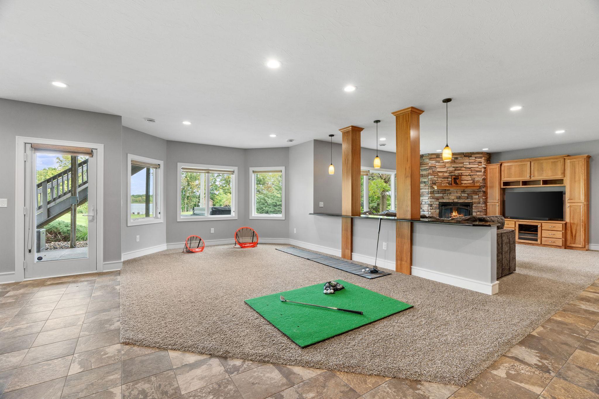main property photo 64