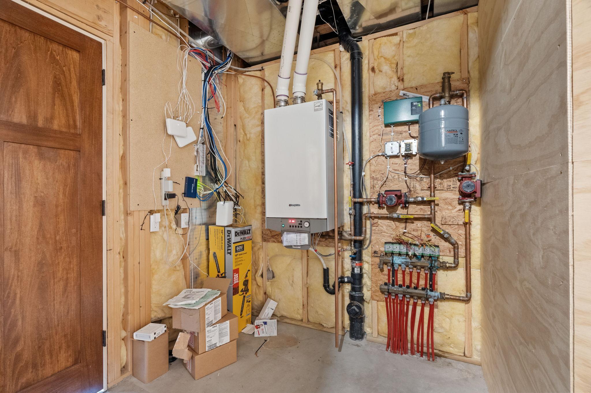 main property photo 78