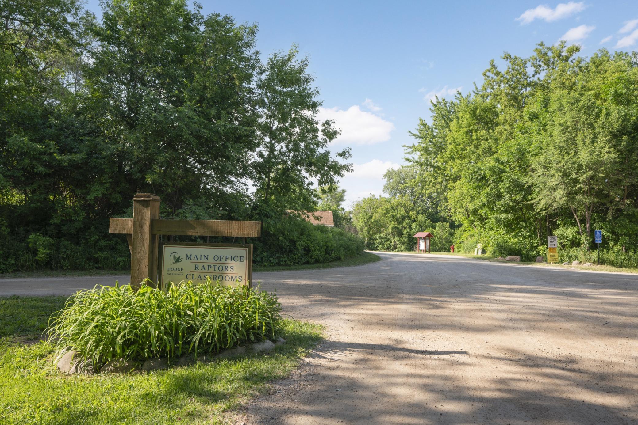 main property photo 28