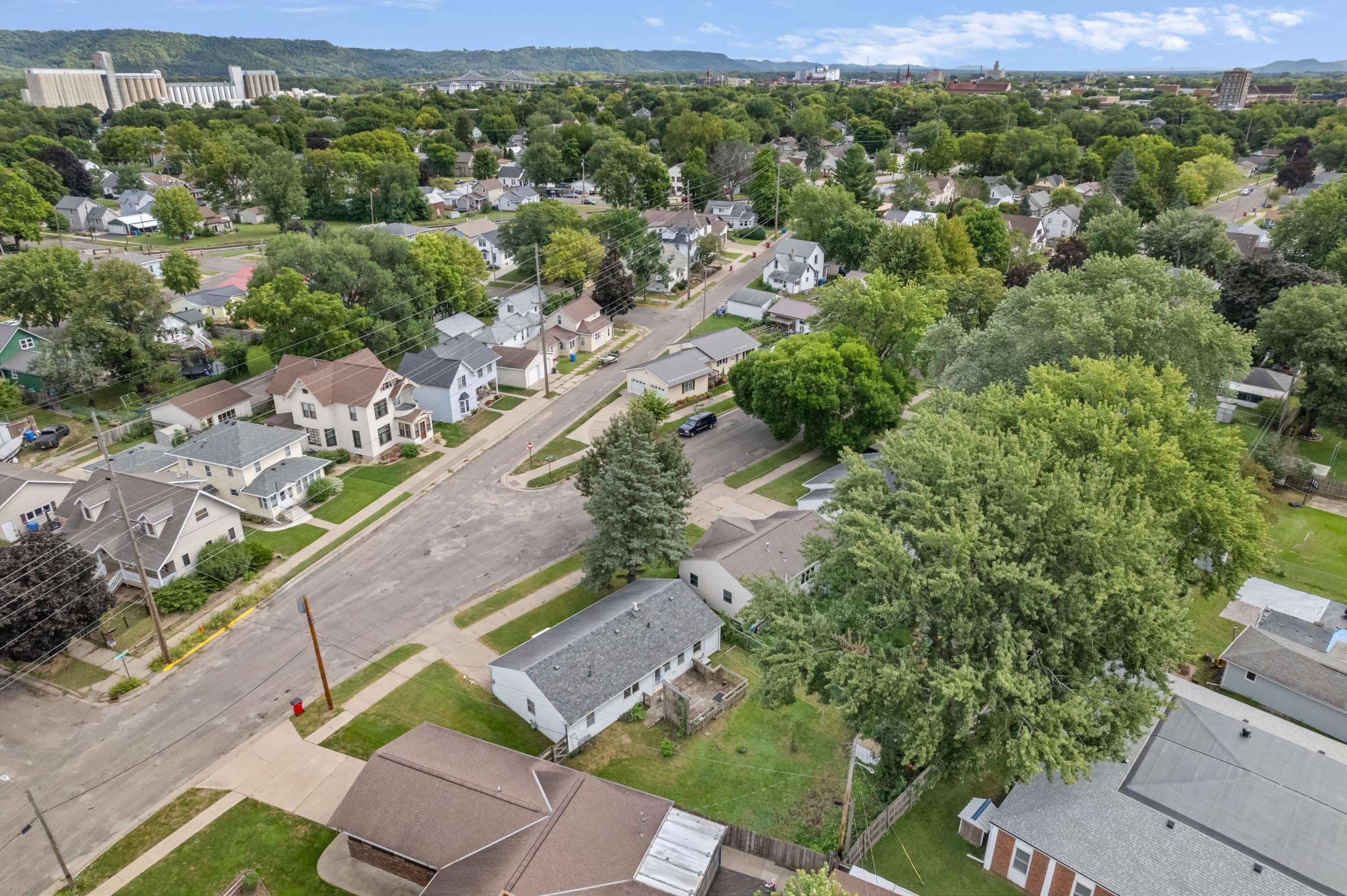 main property photo 15