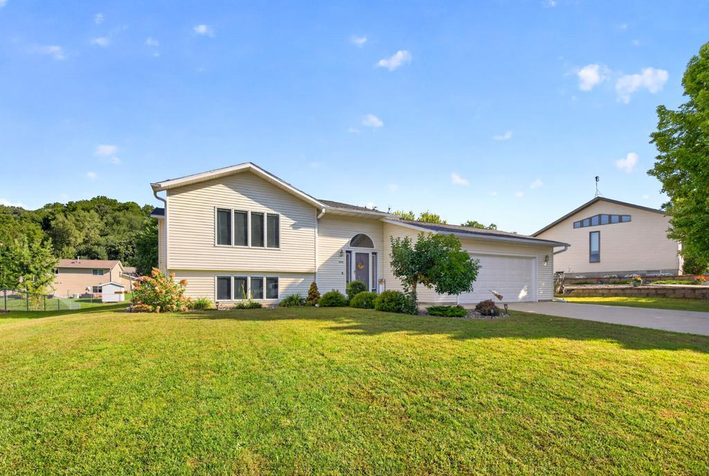 main property photo 40