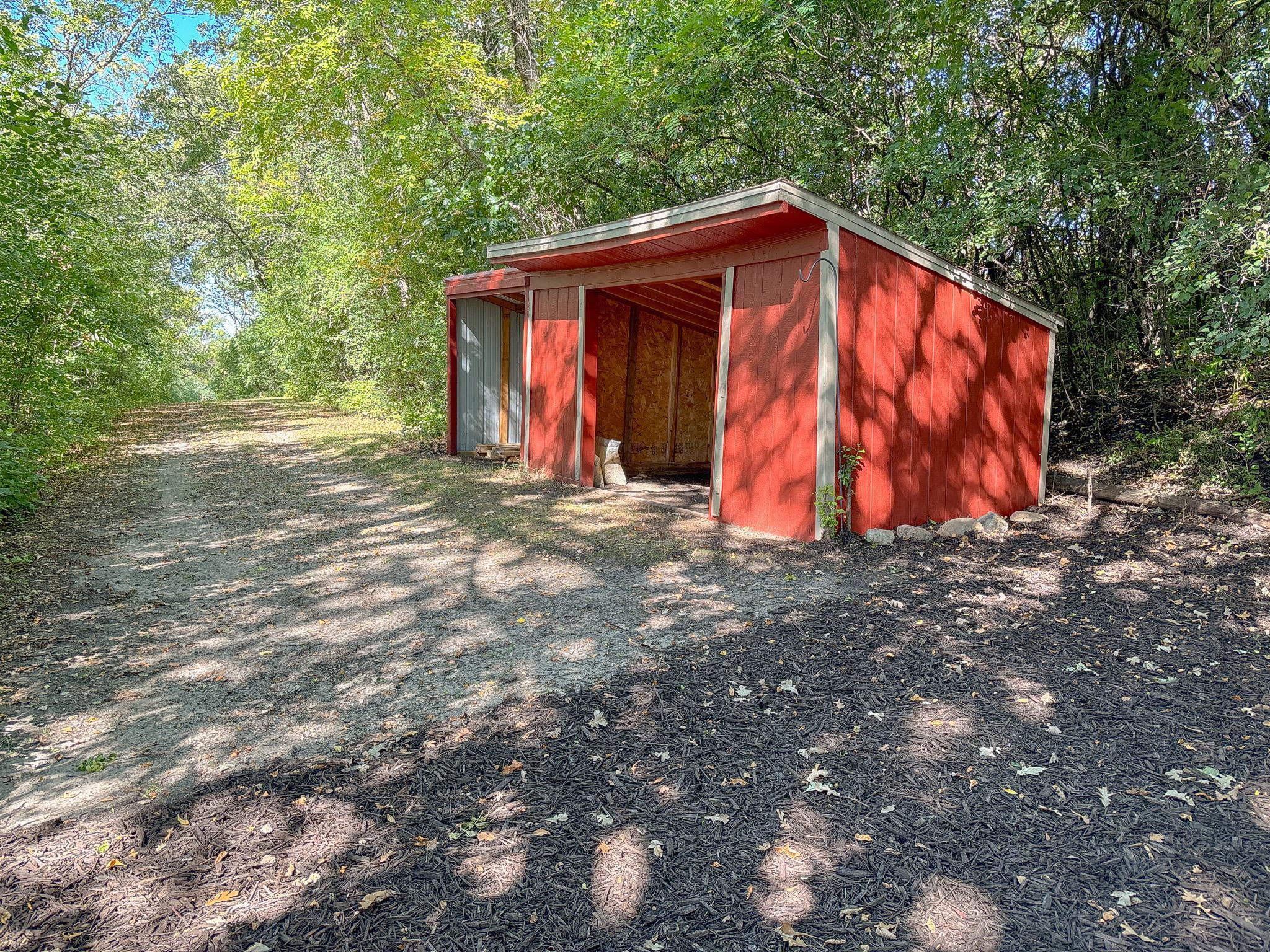 main property photo 33