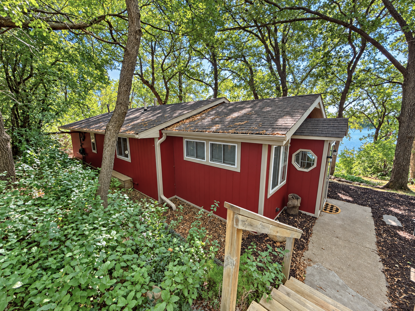 main property photo 34