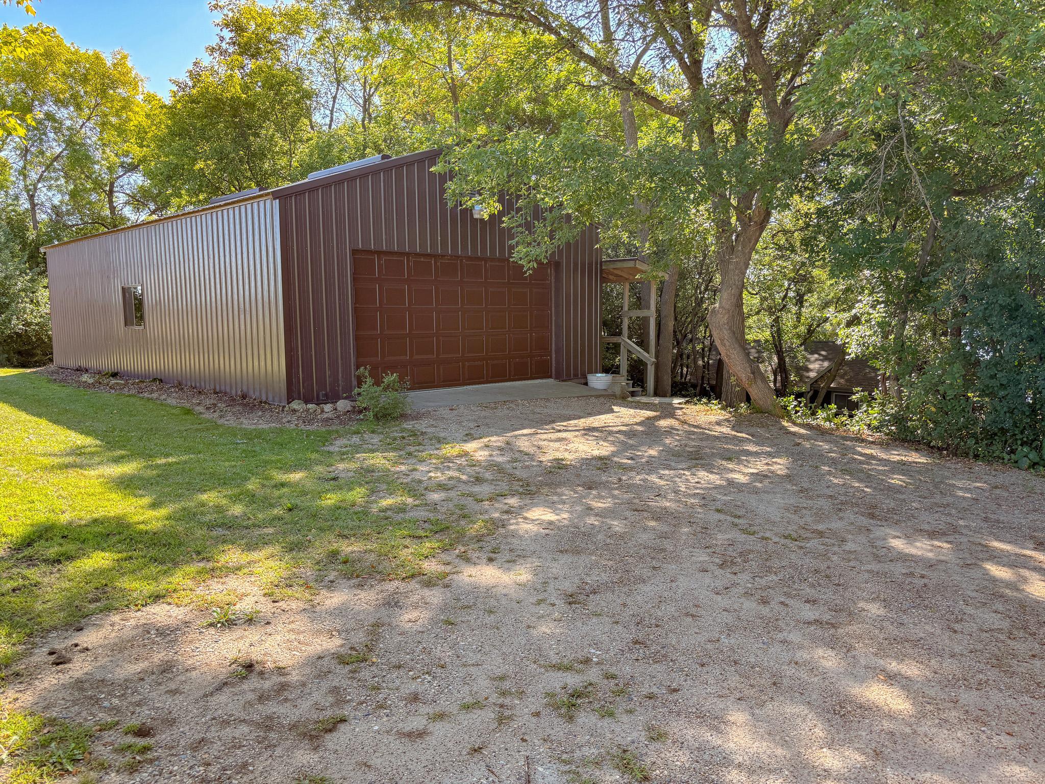 main property photo 39