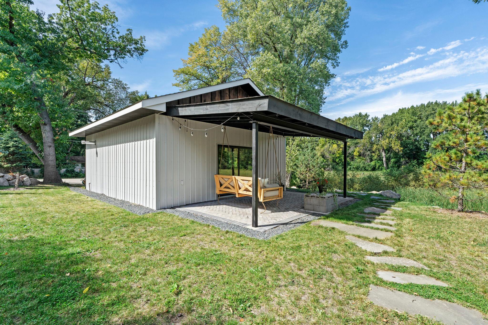 main property photo 40