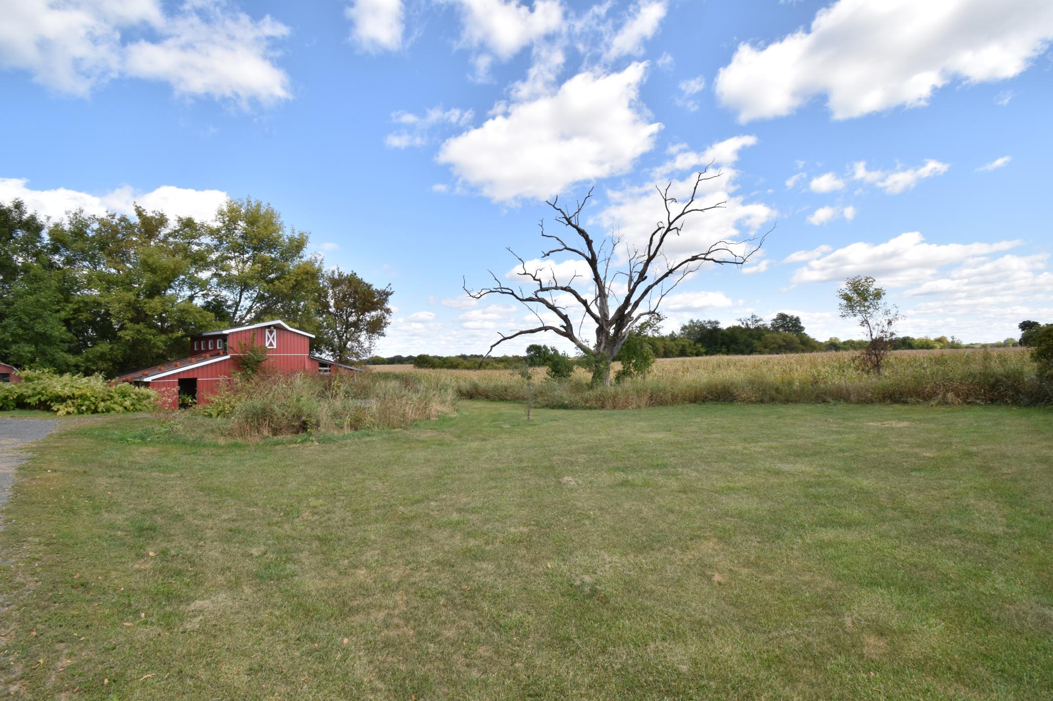 main property photo 32