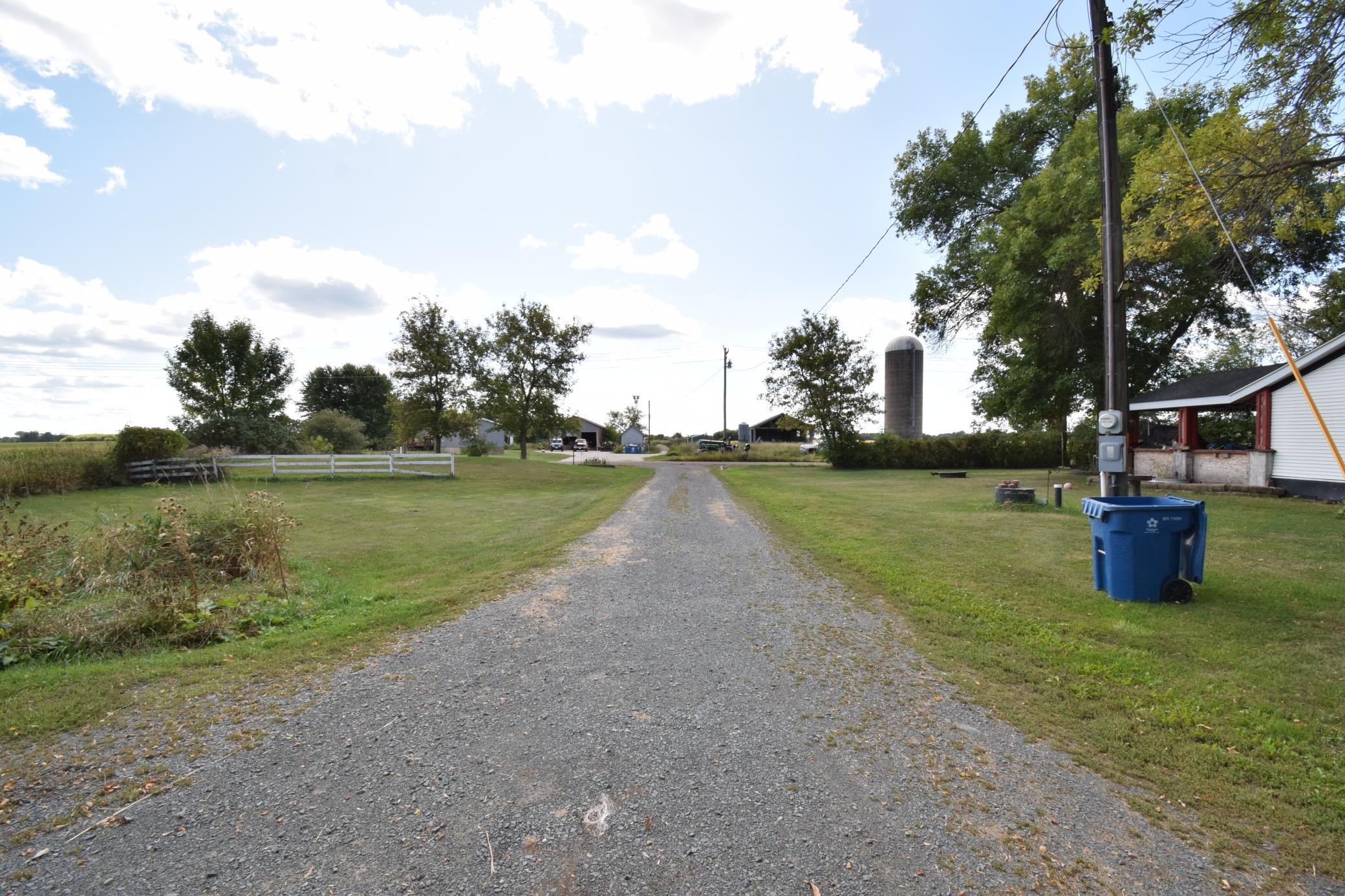 main property photo 35