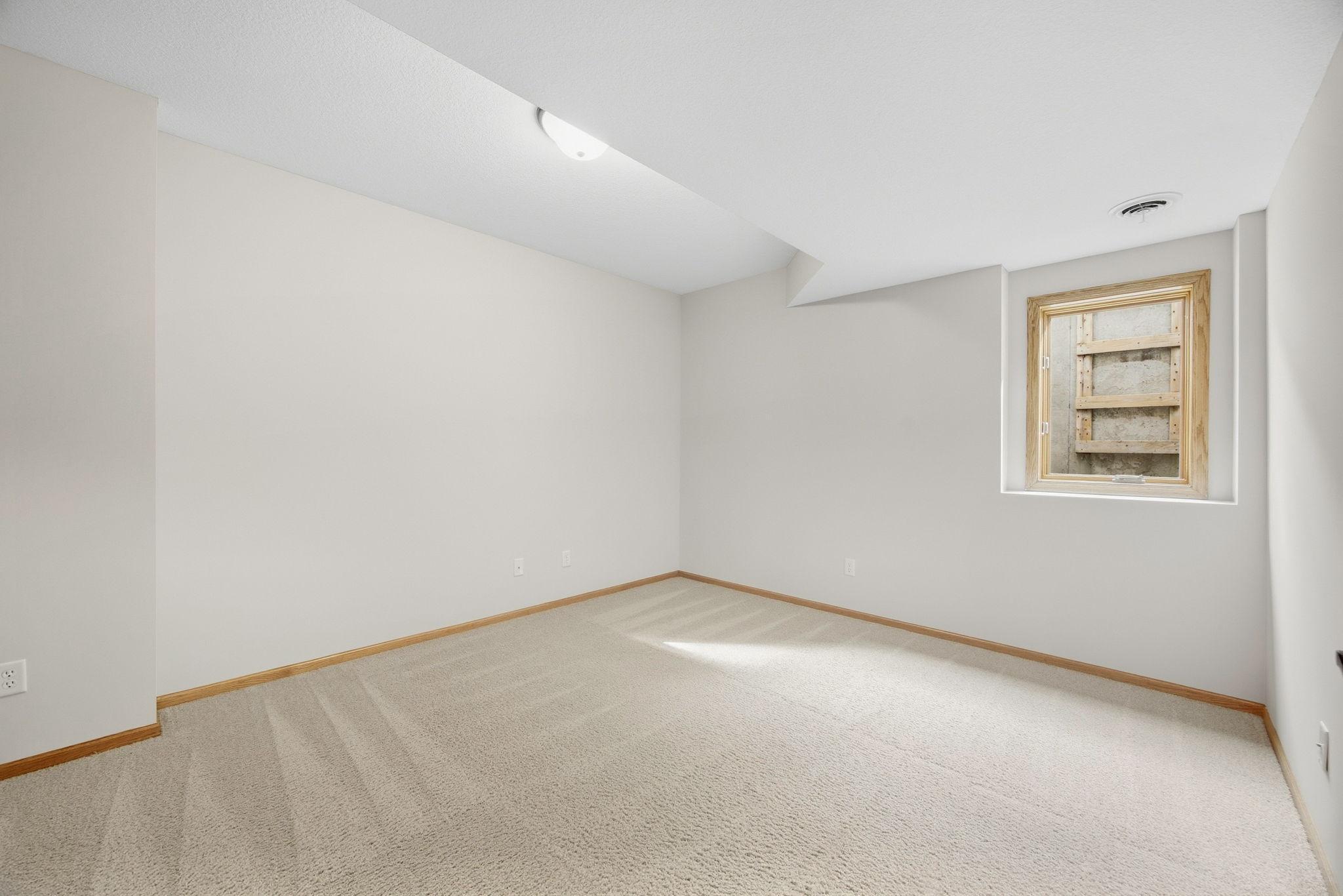 main property photo 76