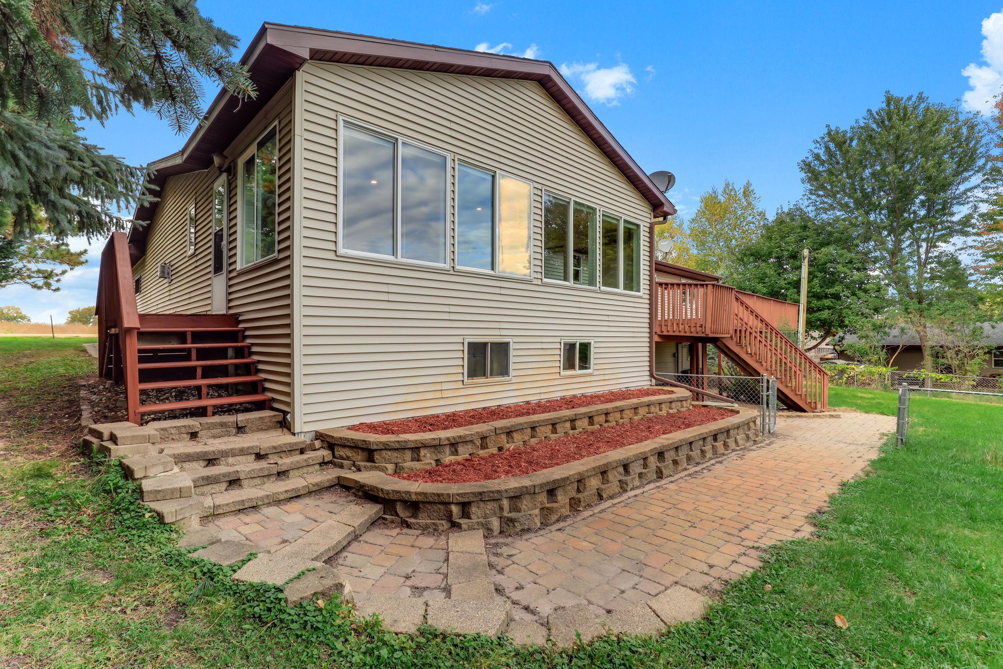 main property photo 27