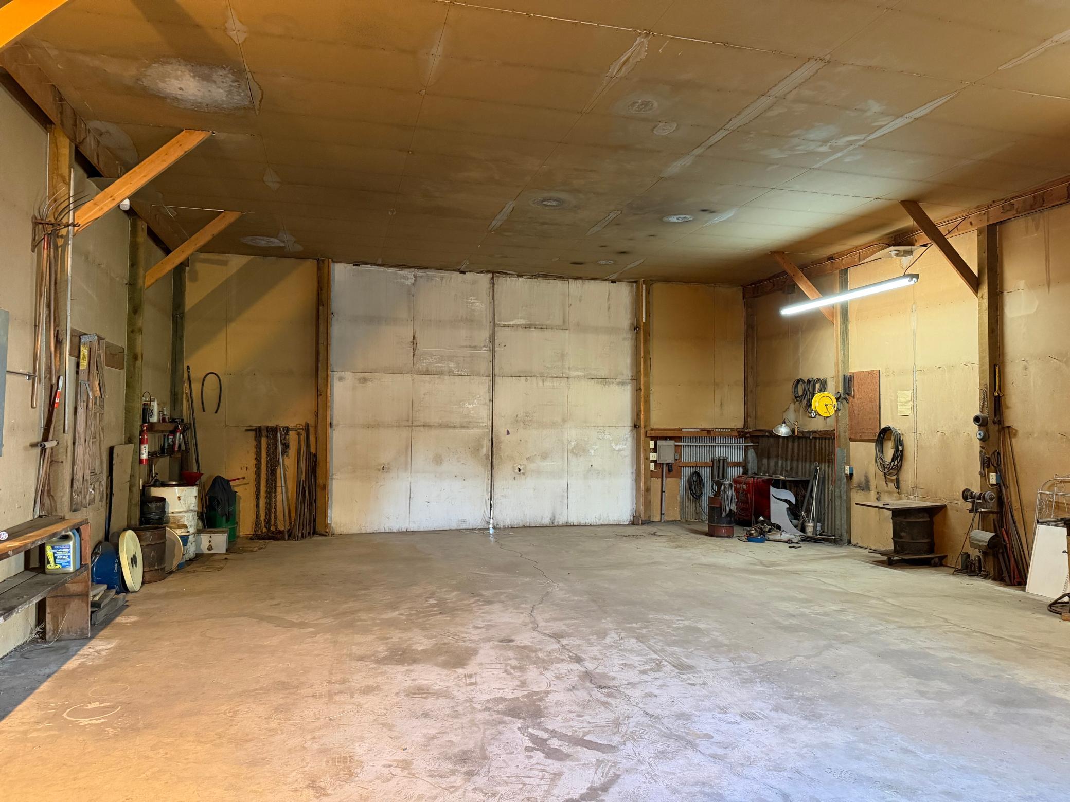 main property photo 16