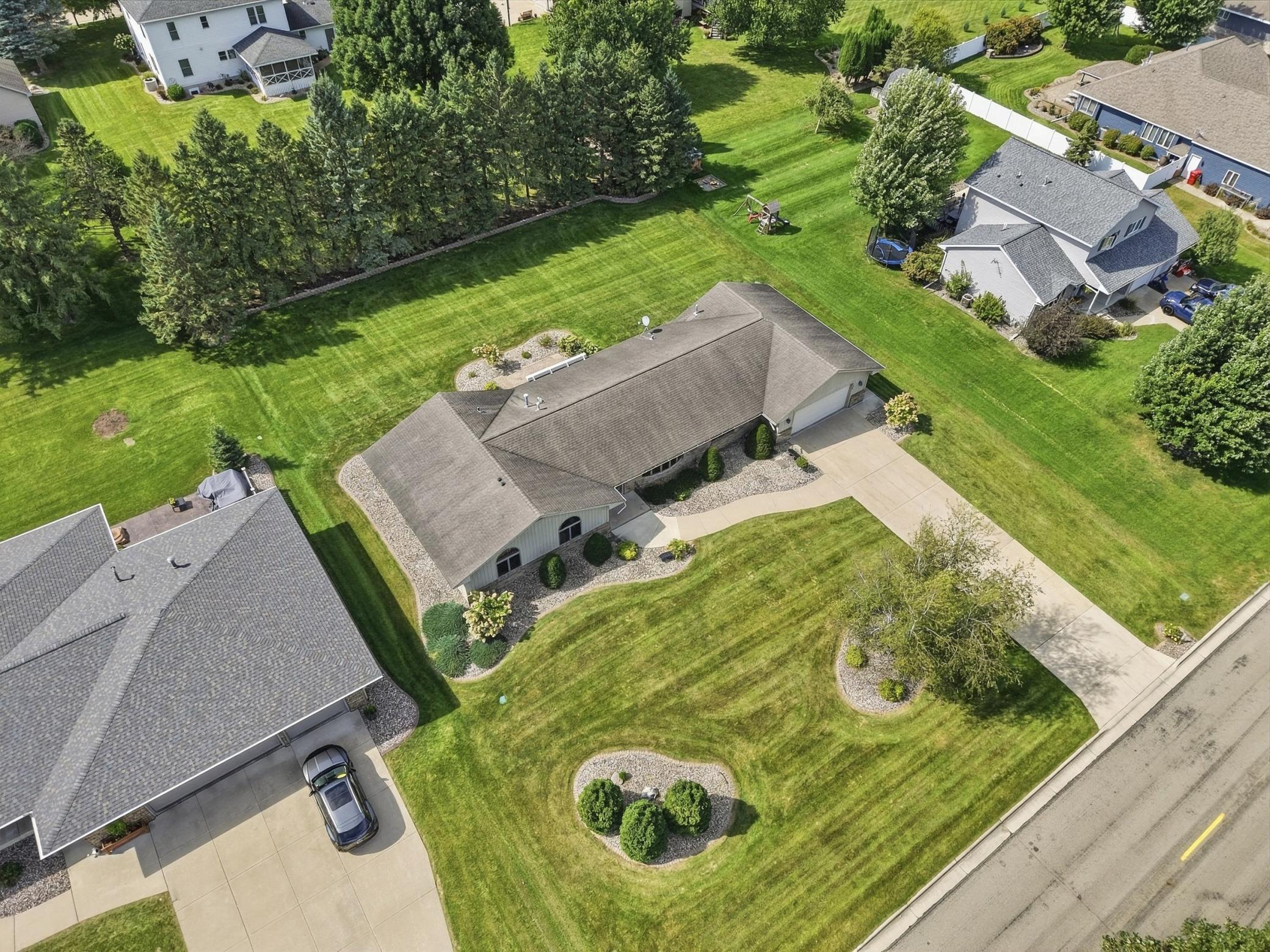 main property photo 50