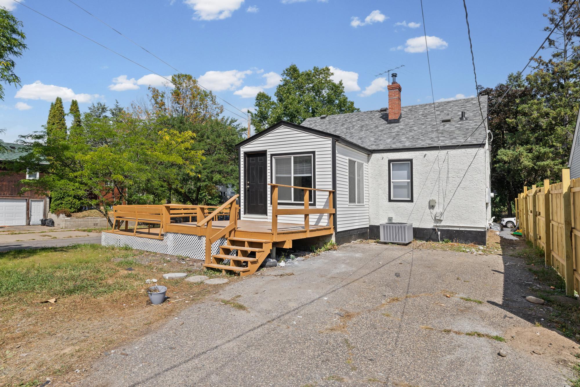 main property photo 48