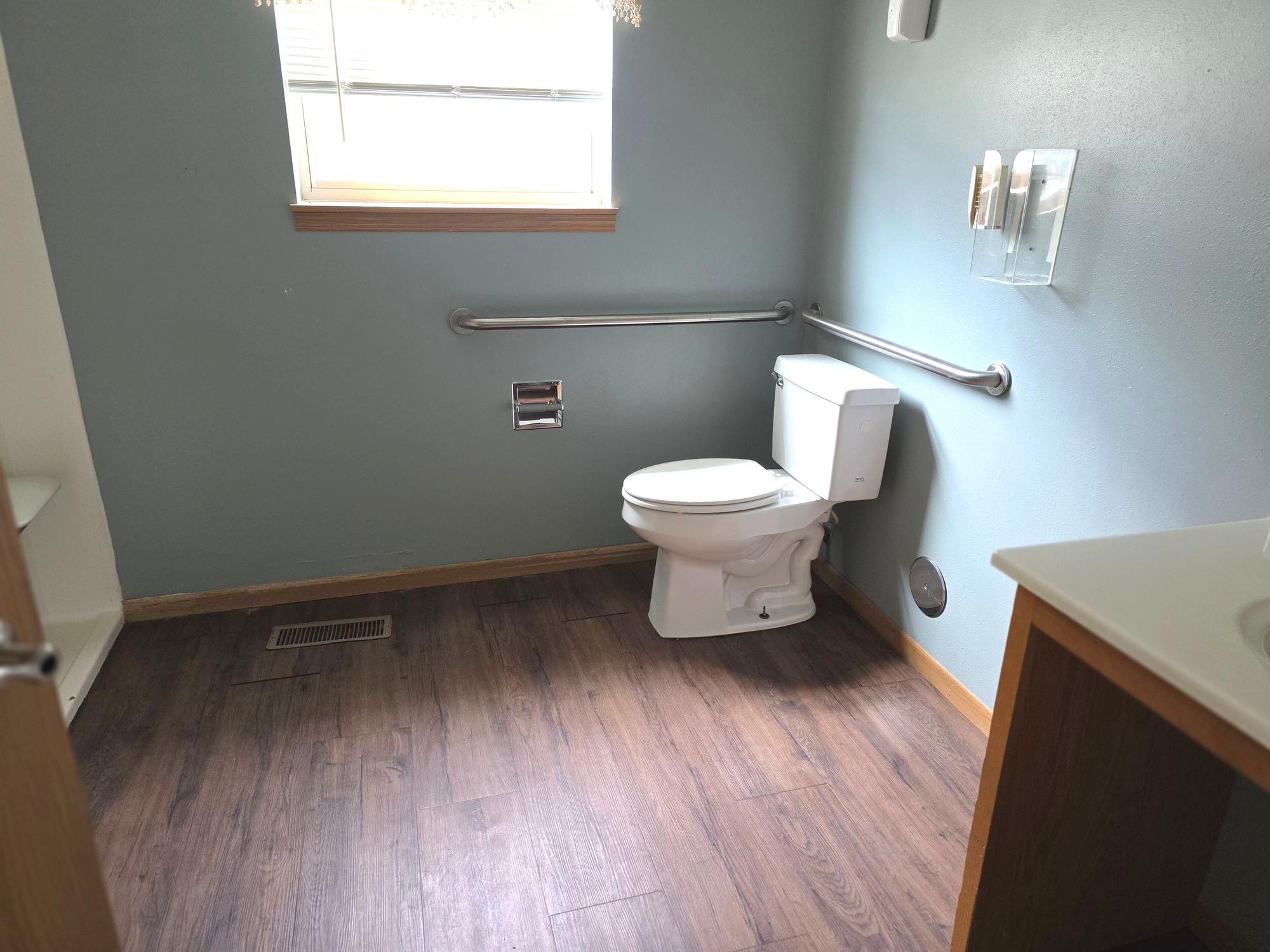 main property photo 8