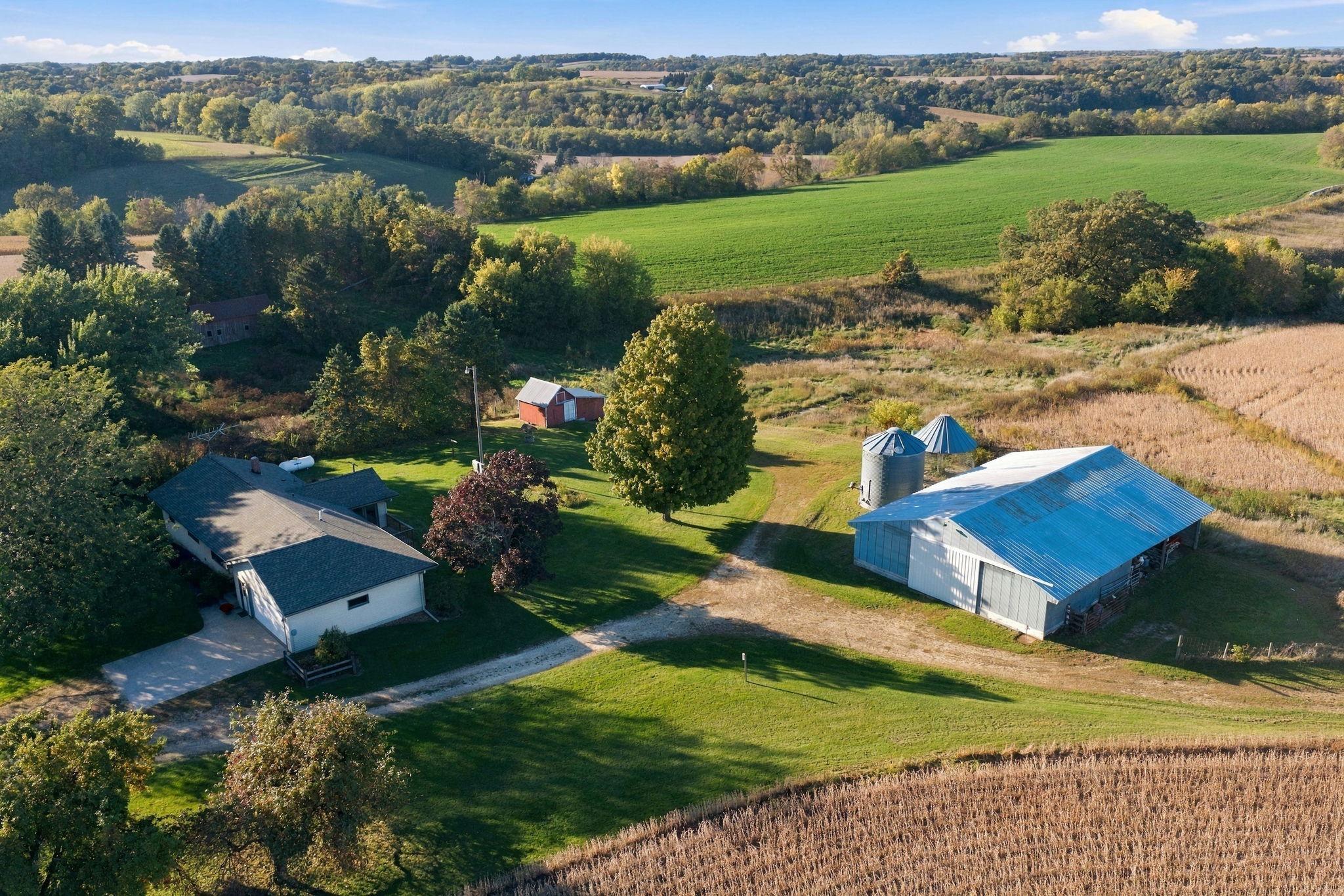 main property photo 41