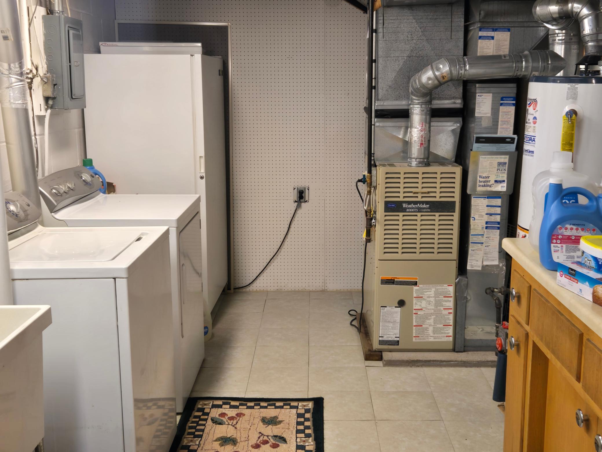 main property photo 14