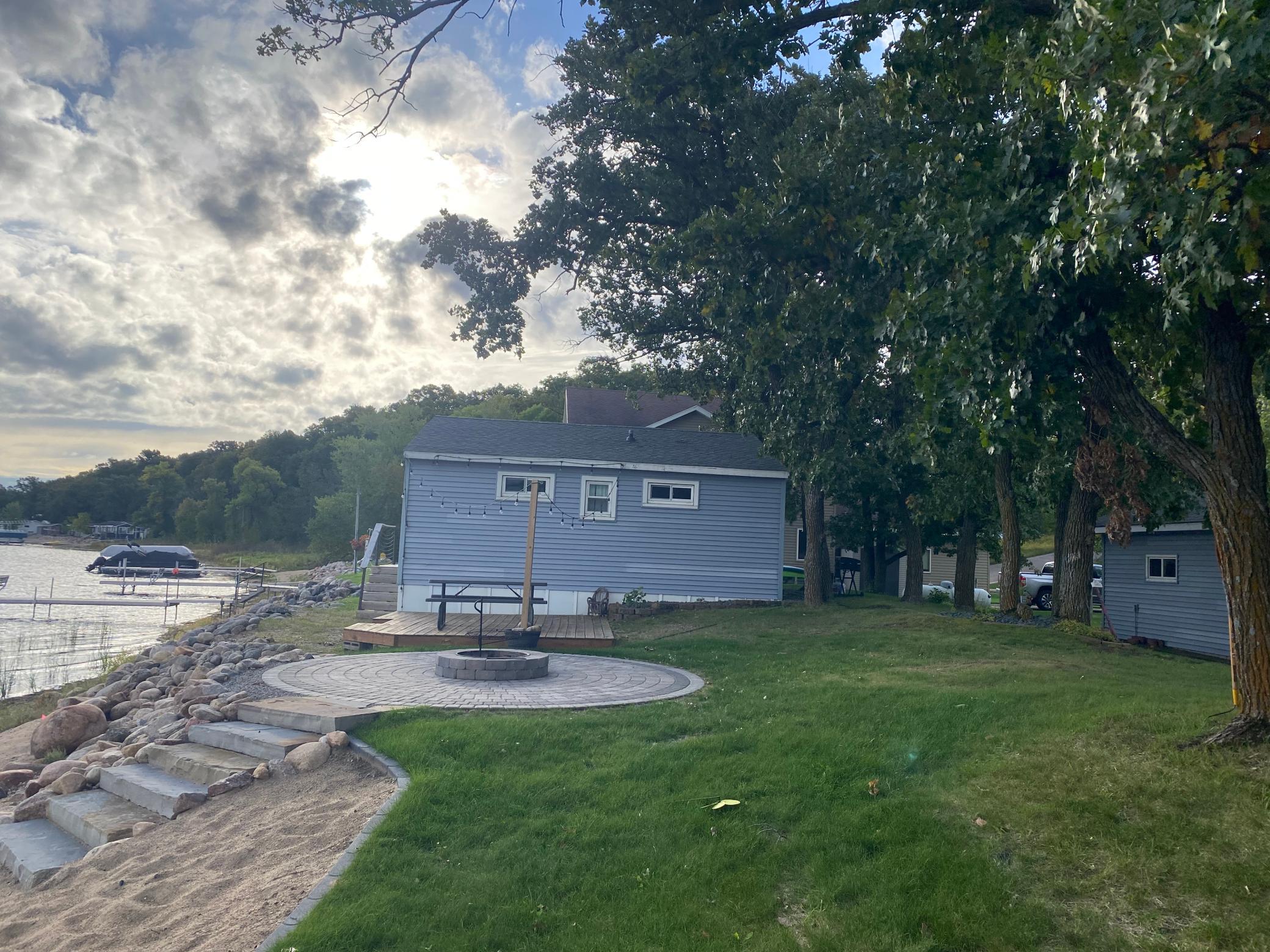 main property photo 10