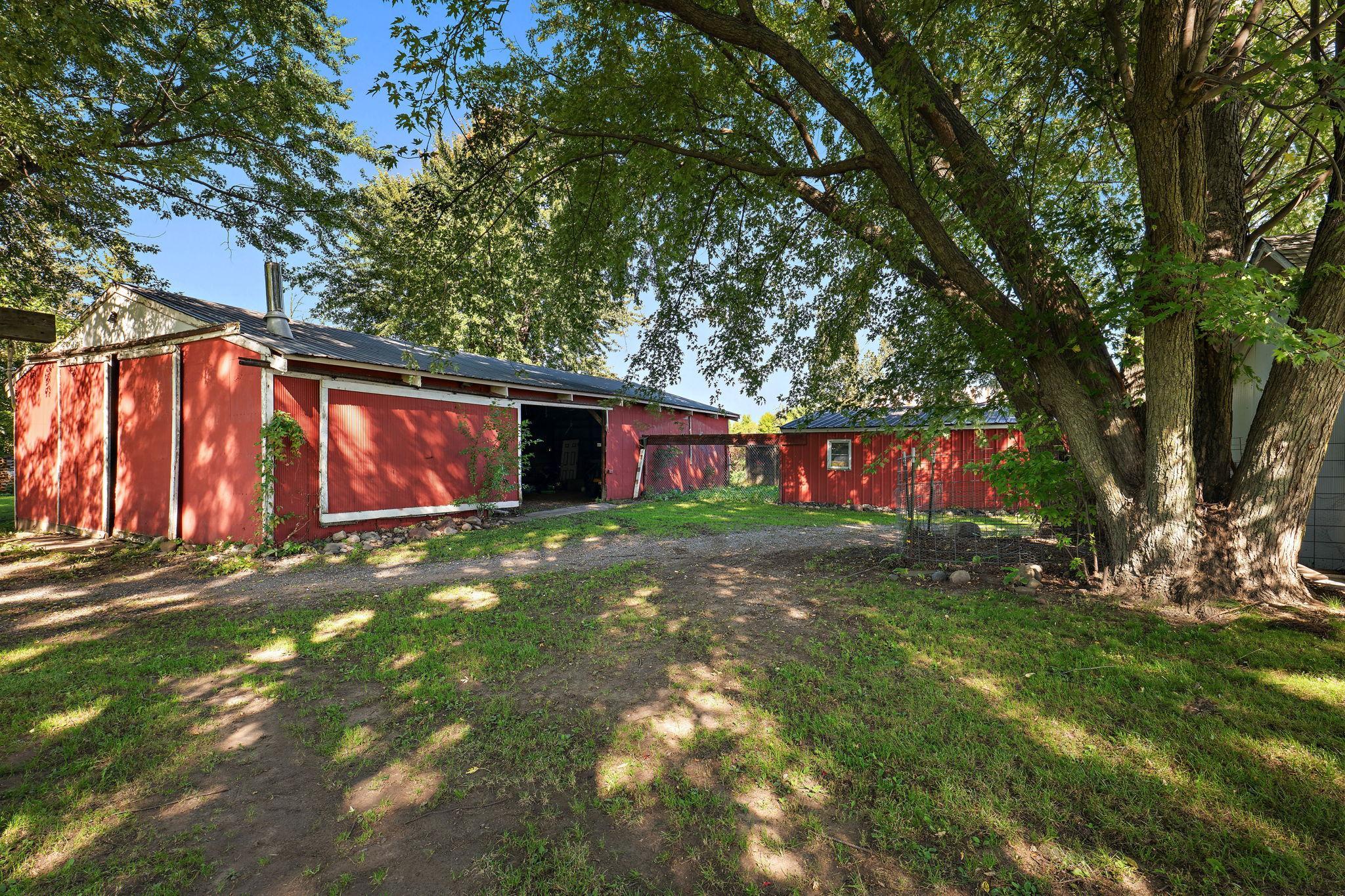 main property photo 50
