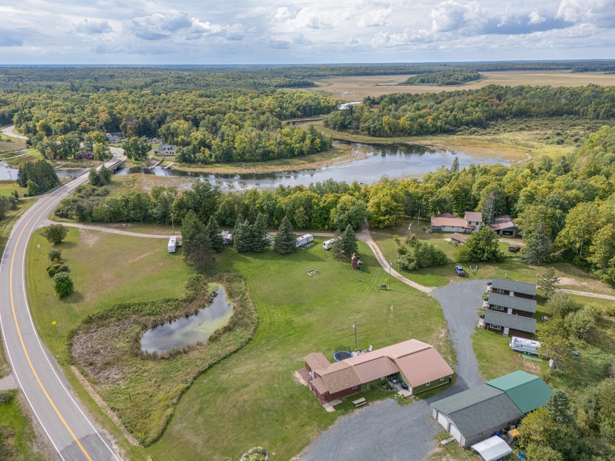 main property photo 28