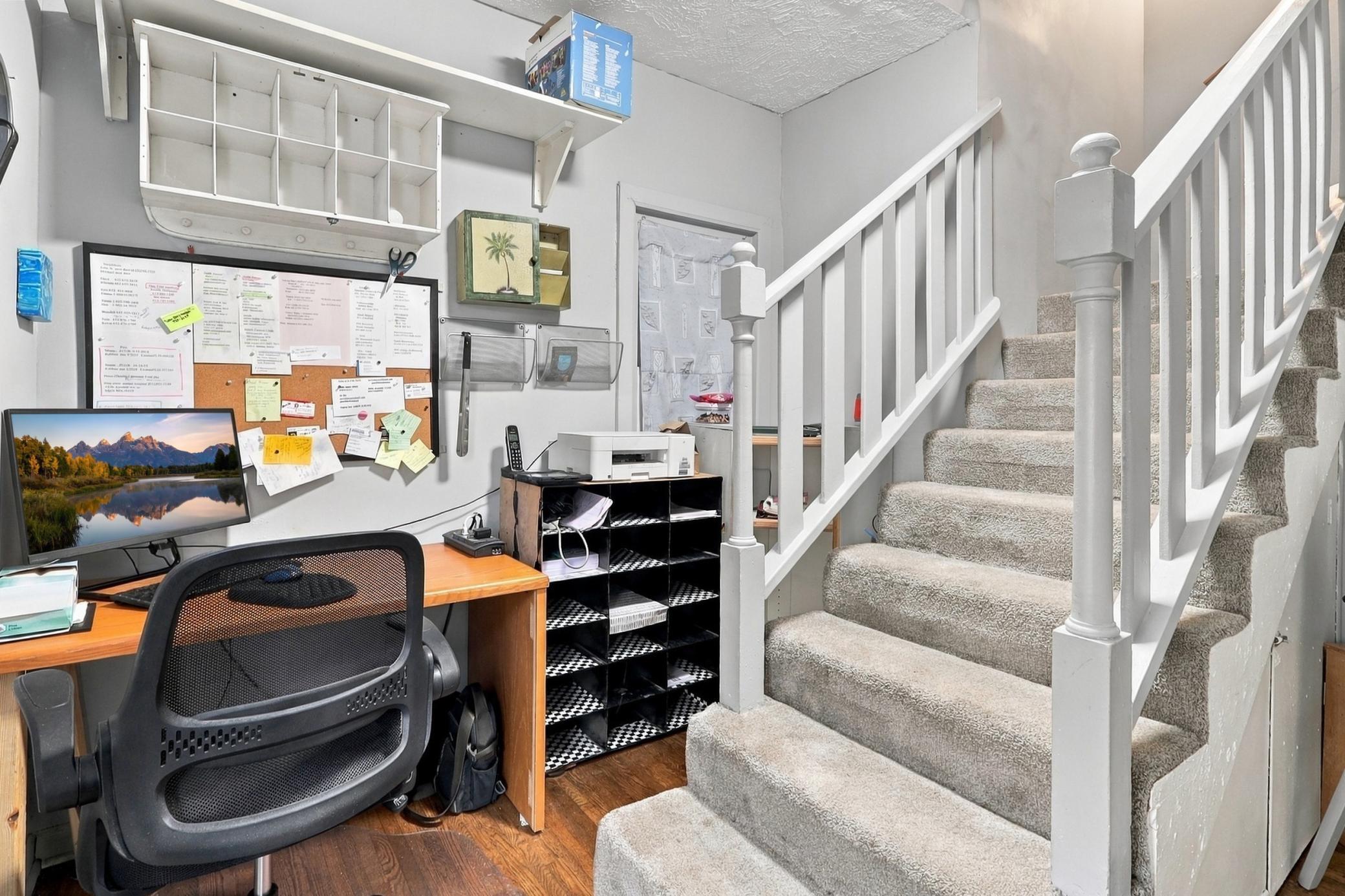 main property photo 28