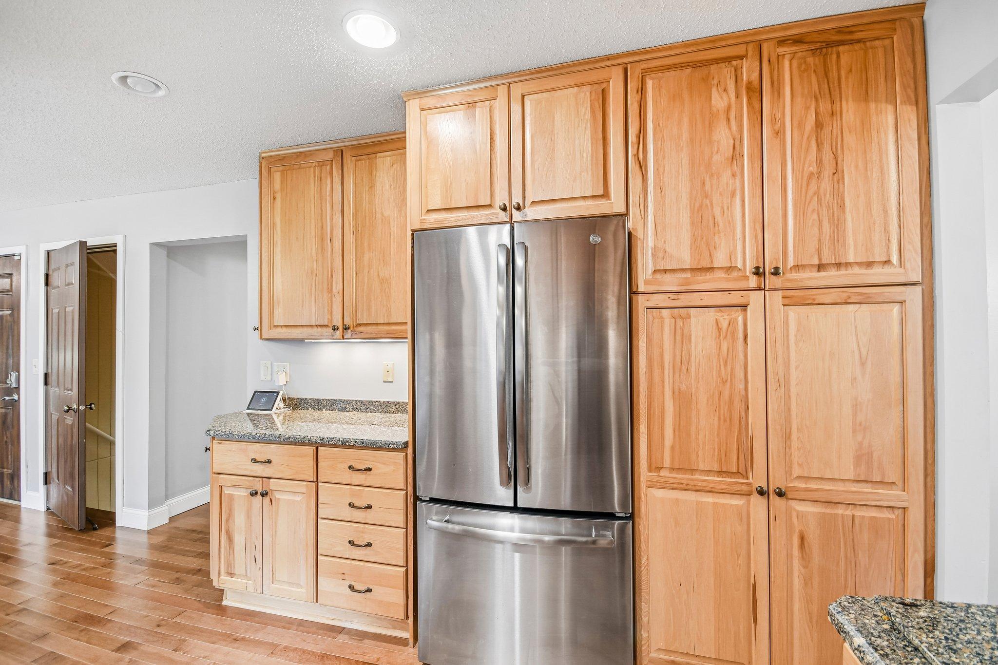 main property photo 16