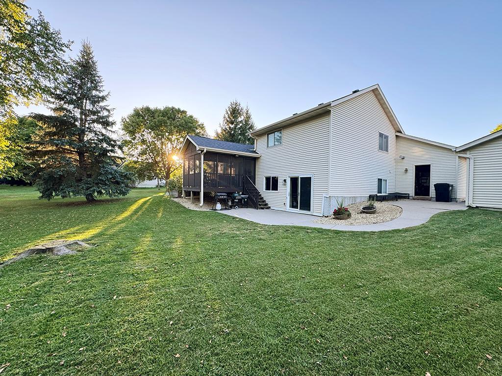 main property photo 6