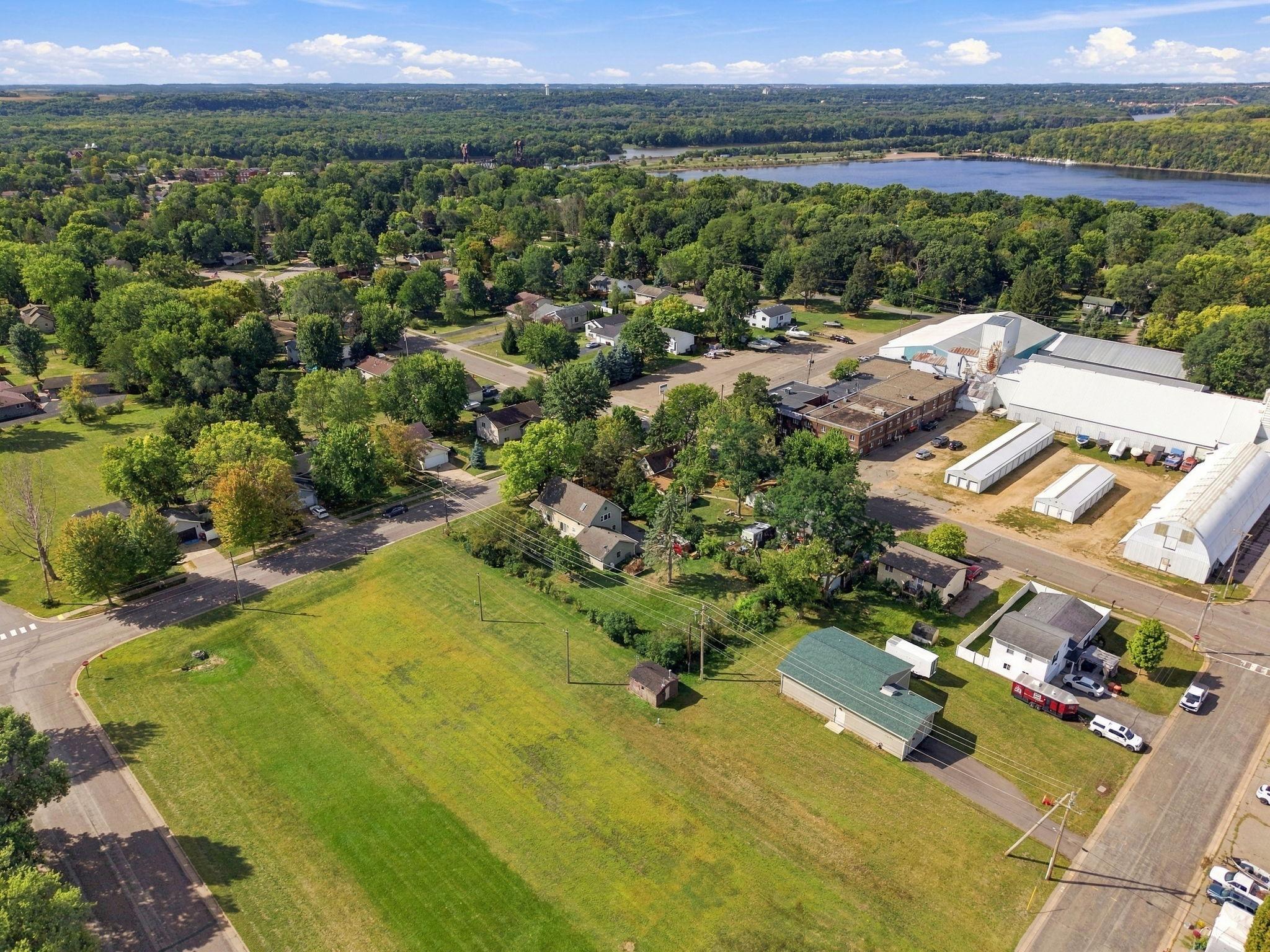 main property photo 44