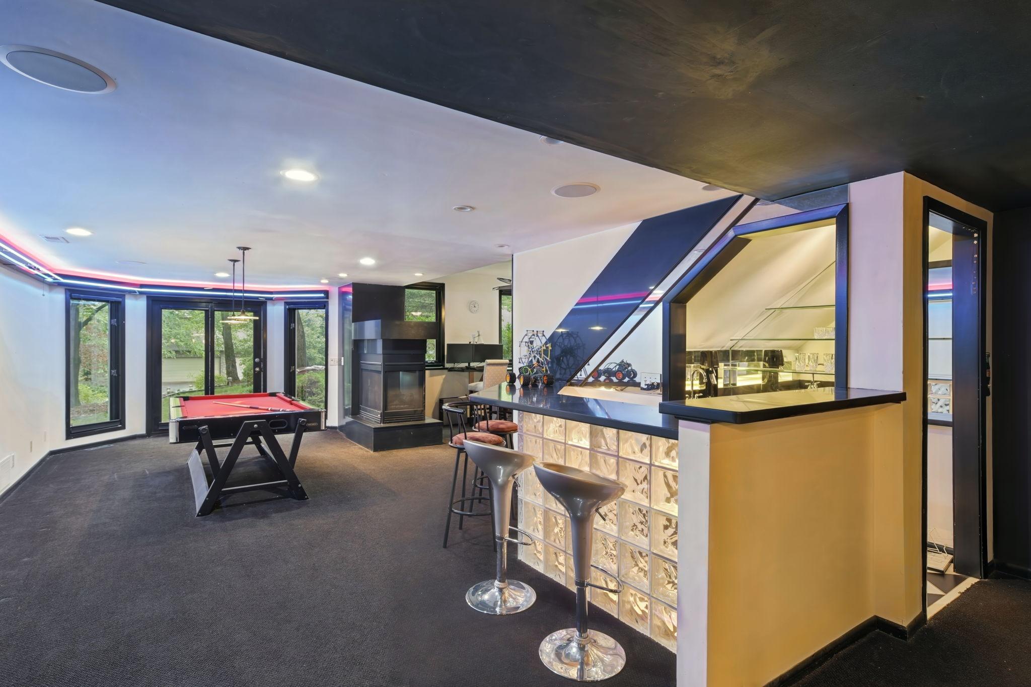 main property photo 60
