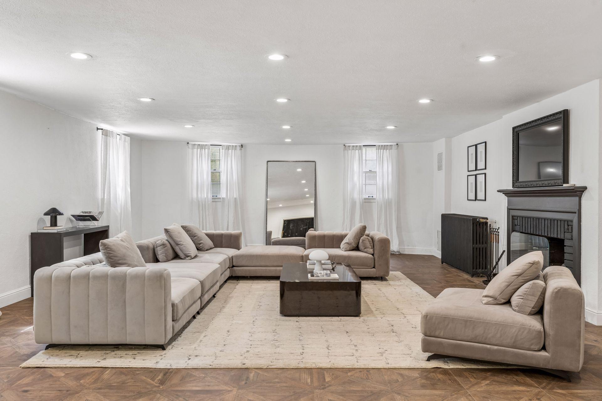 main property photo 70