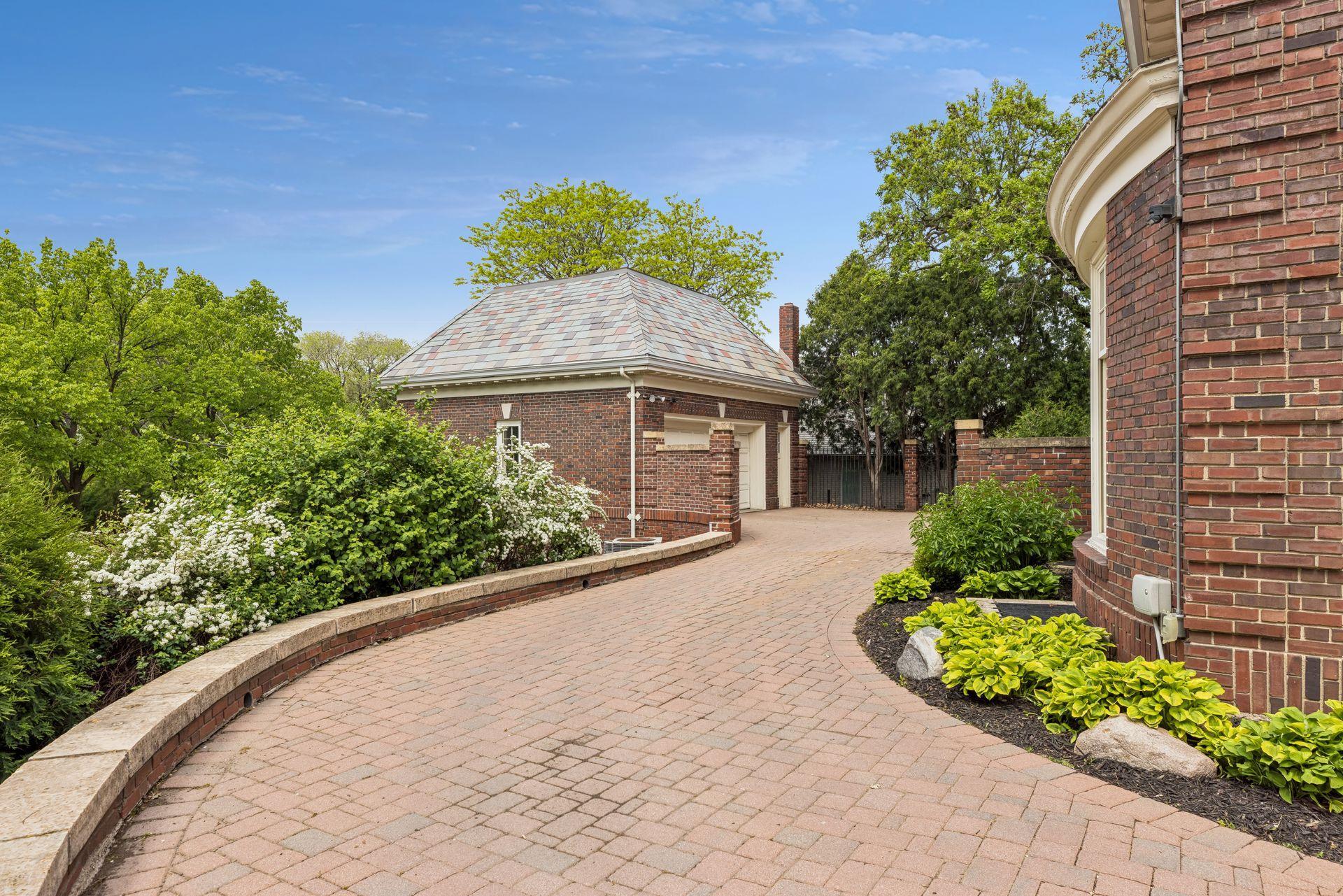 main property photo 90