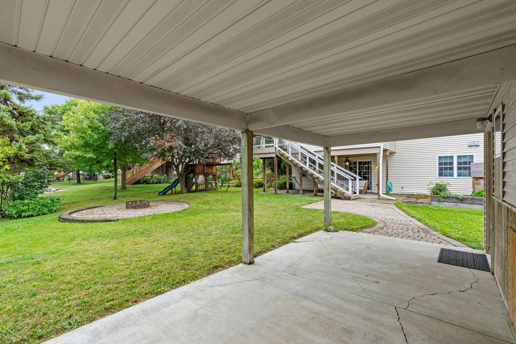 main property photo 13