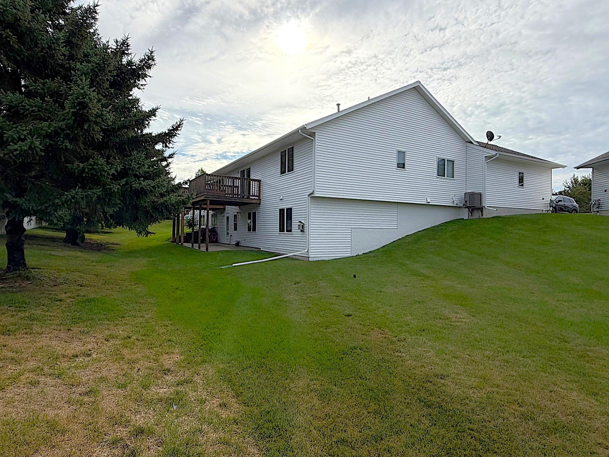 main property photo 19