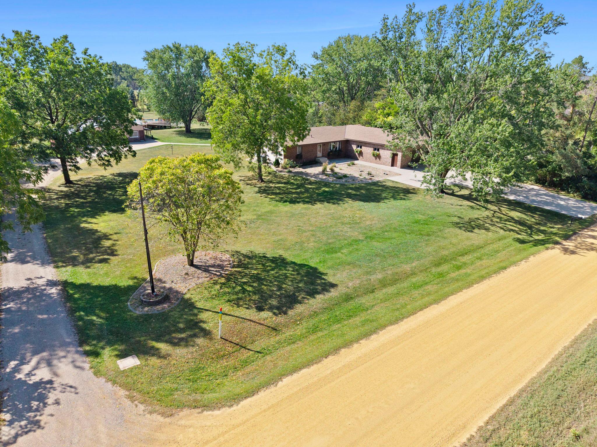 main property photo 41