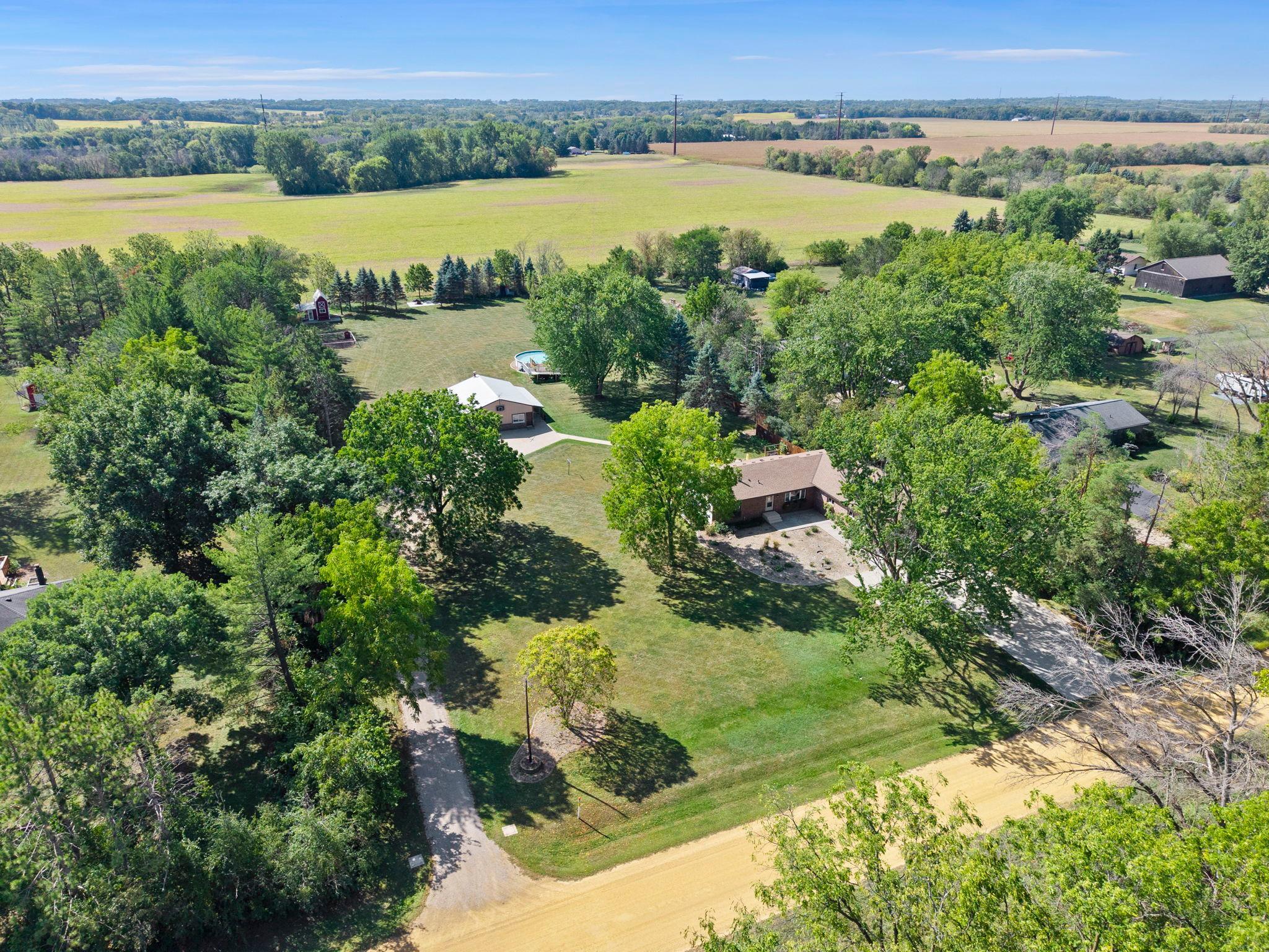 main property photo 9