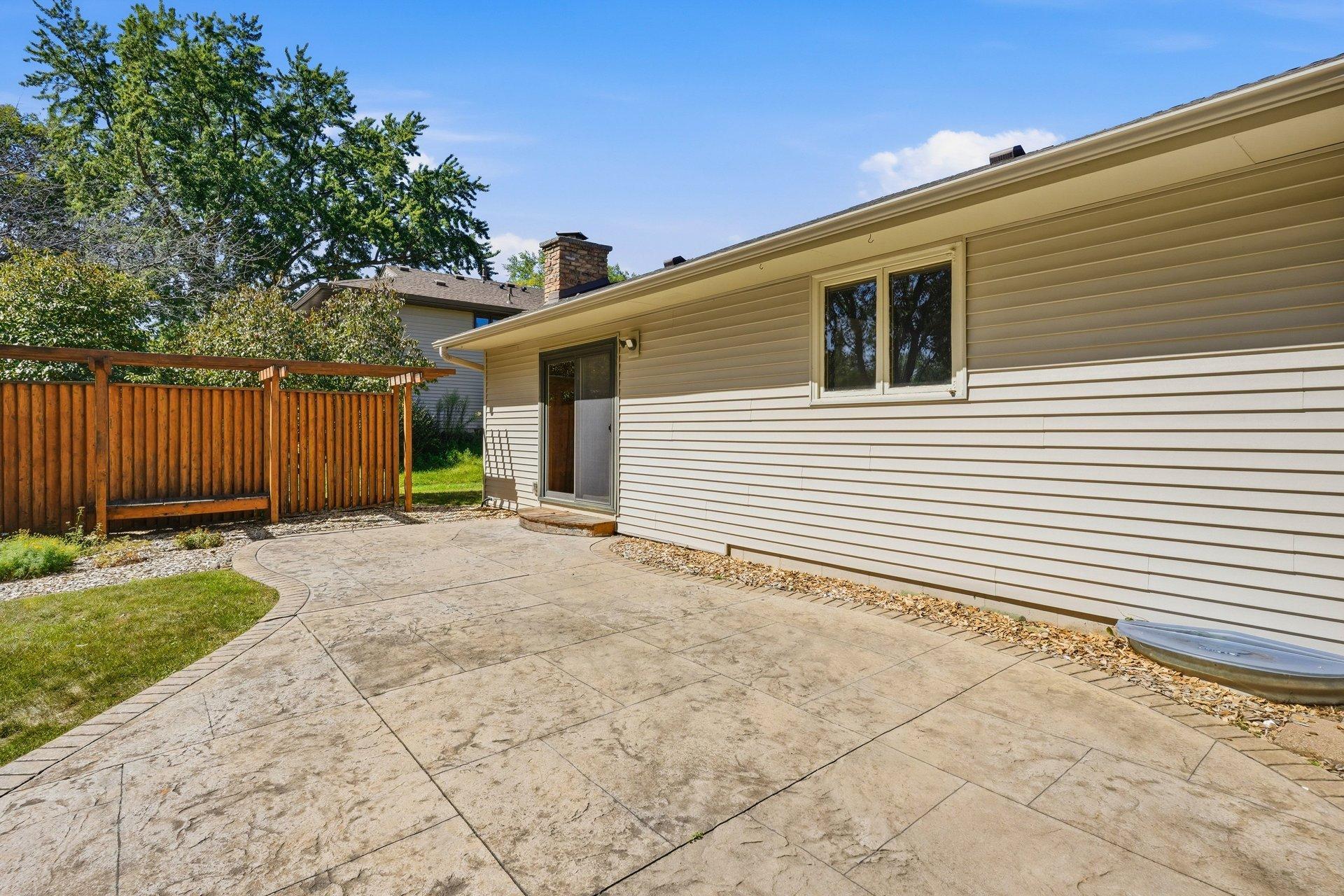 main property photo 41
