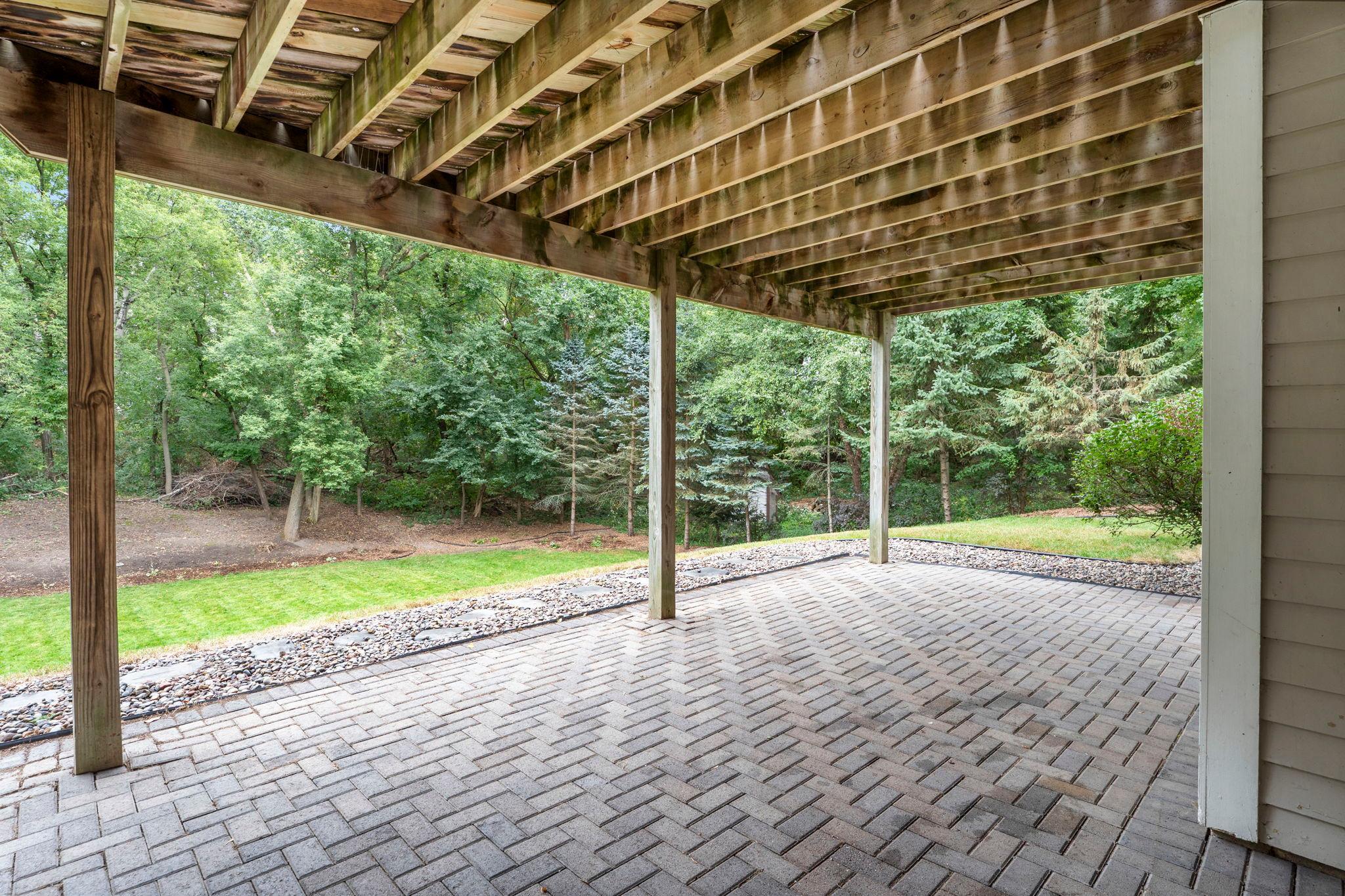main property photo 35