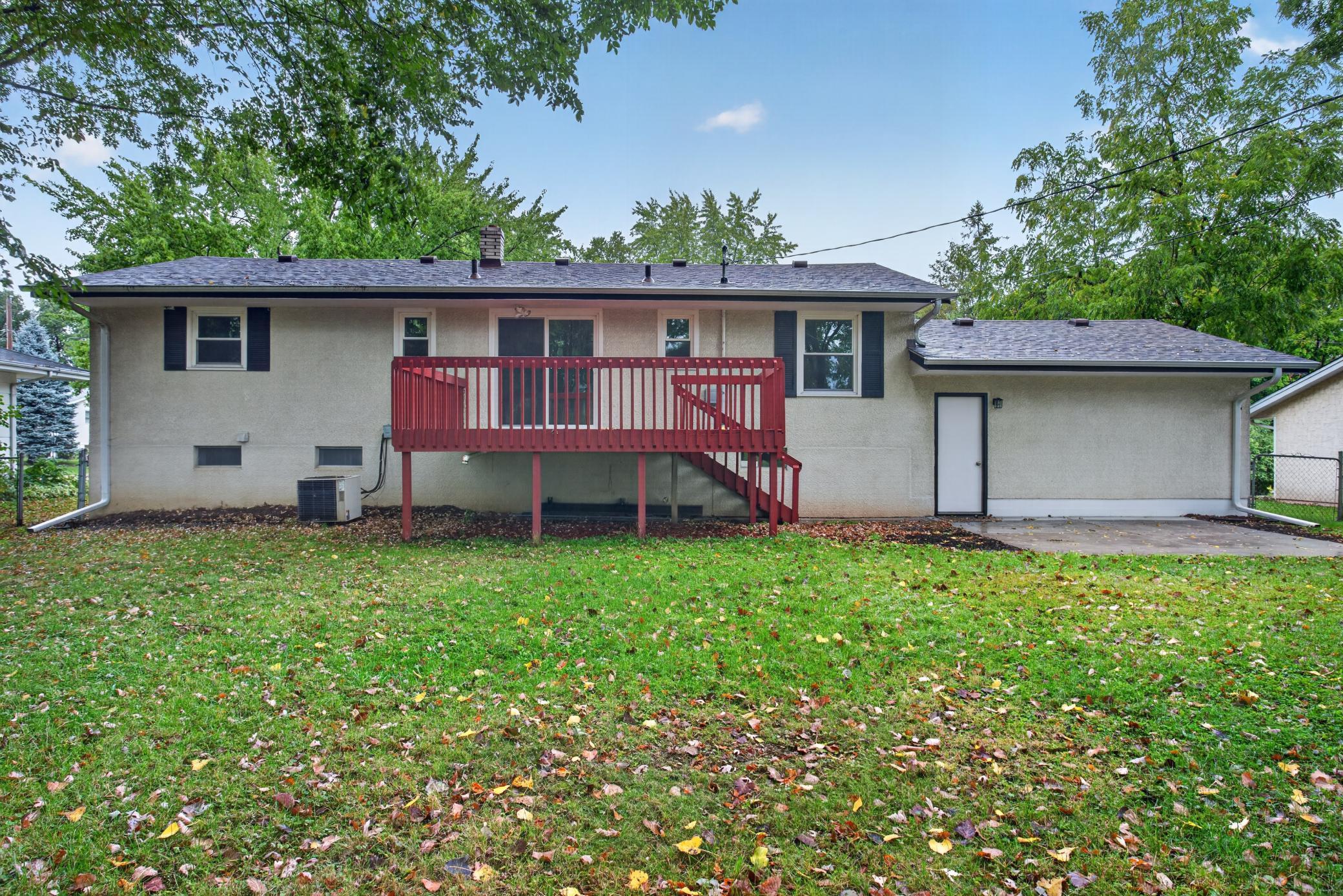 main property photo 12