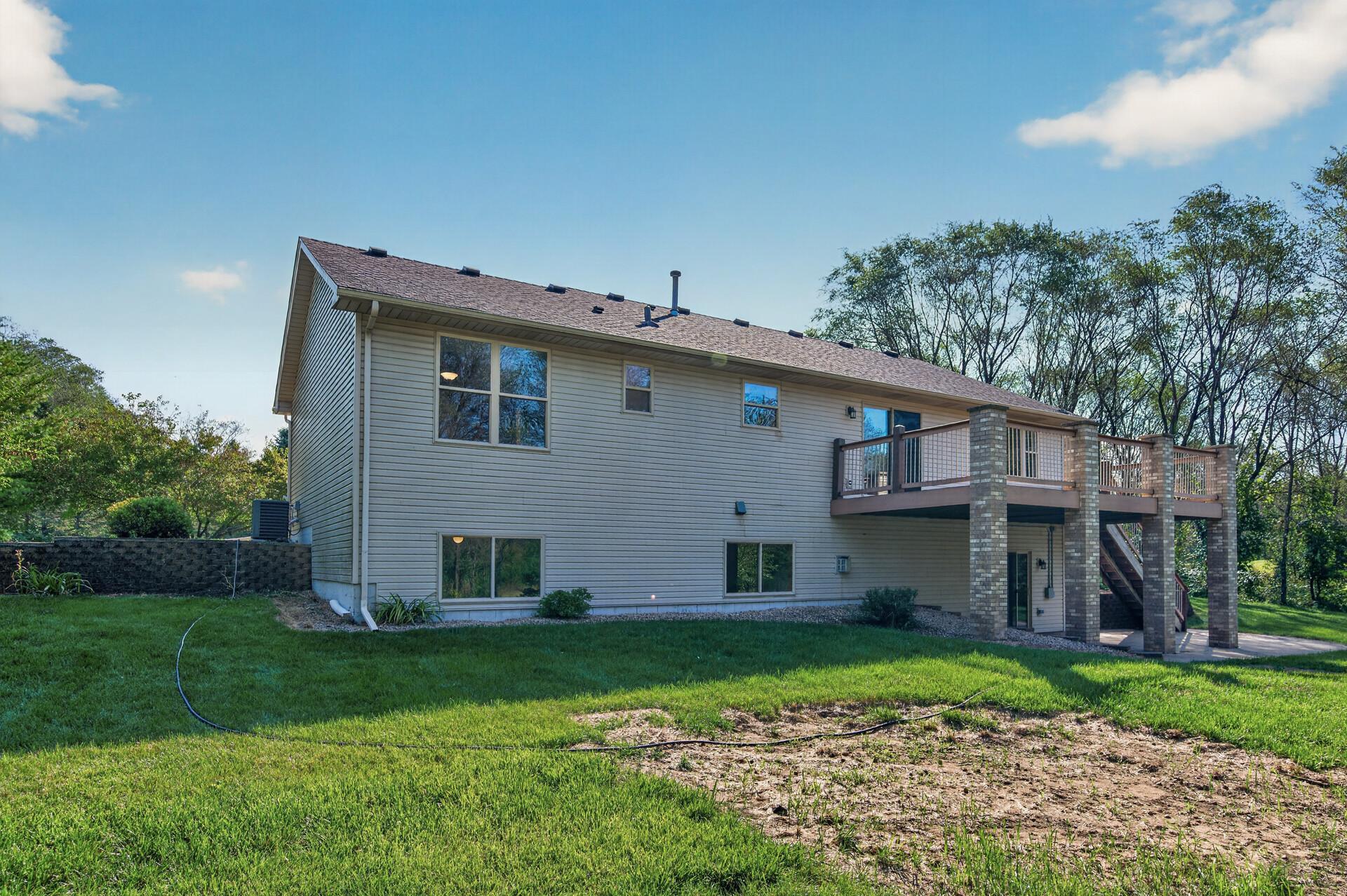 main property photo 40