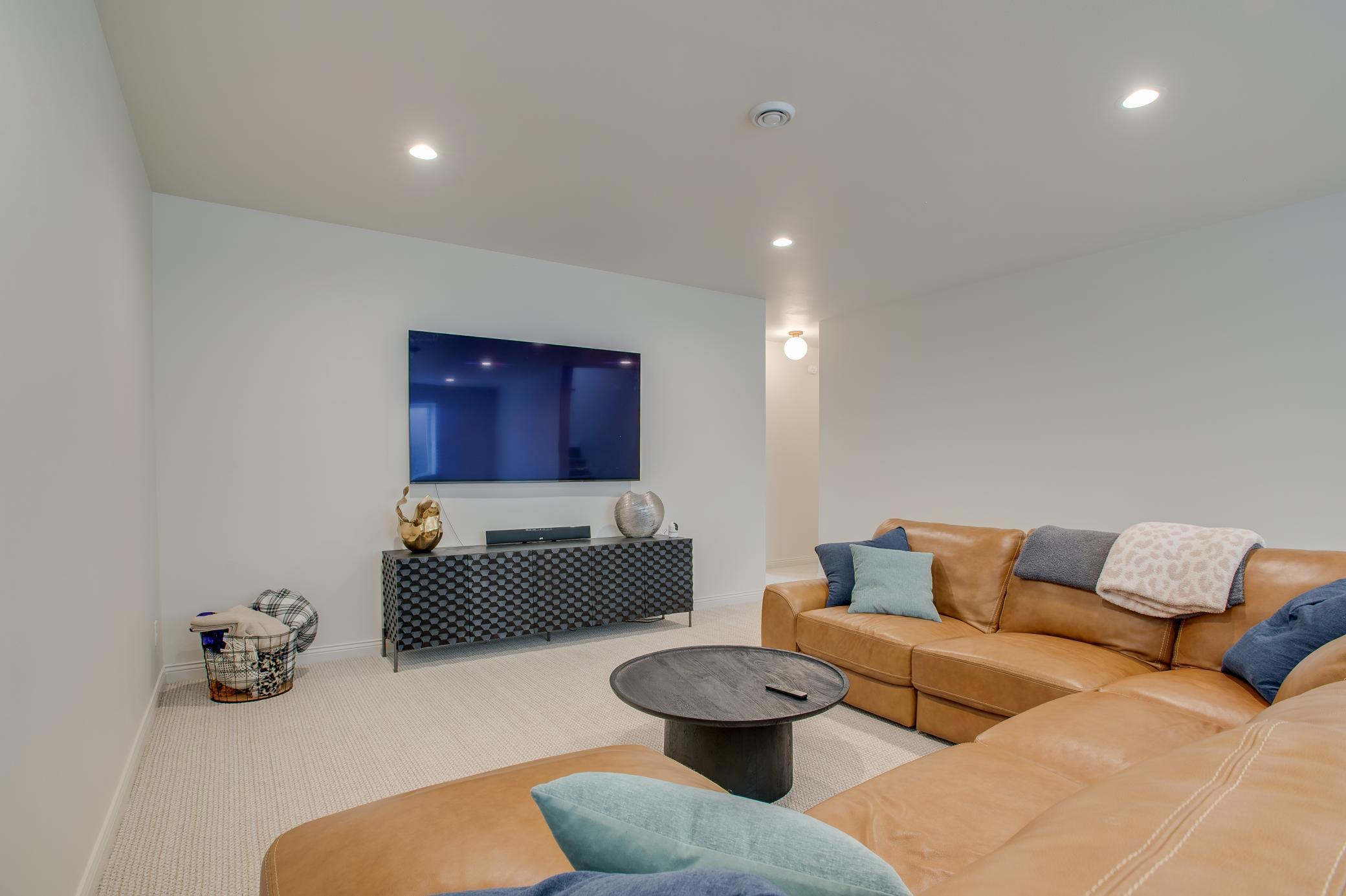 main property photo 70