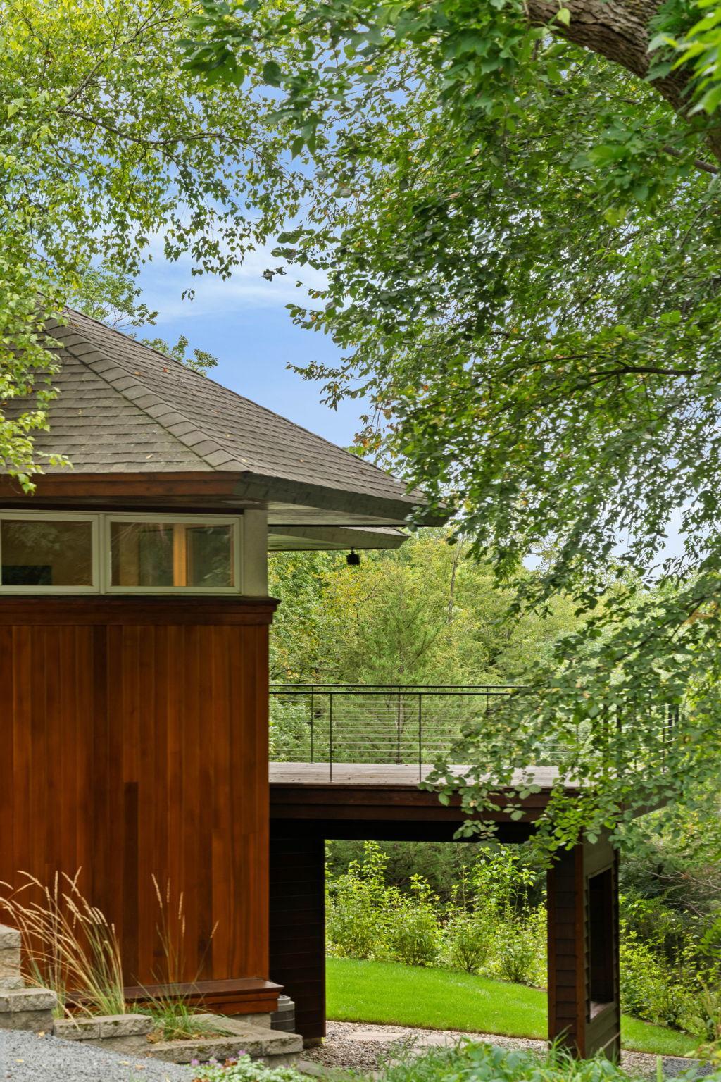 main property photo 89