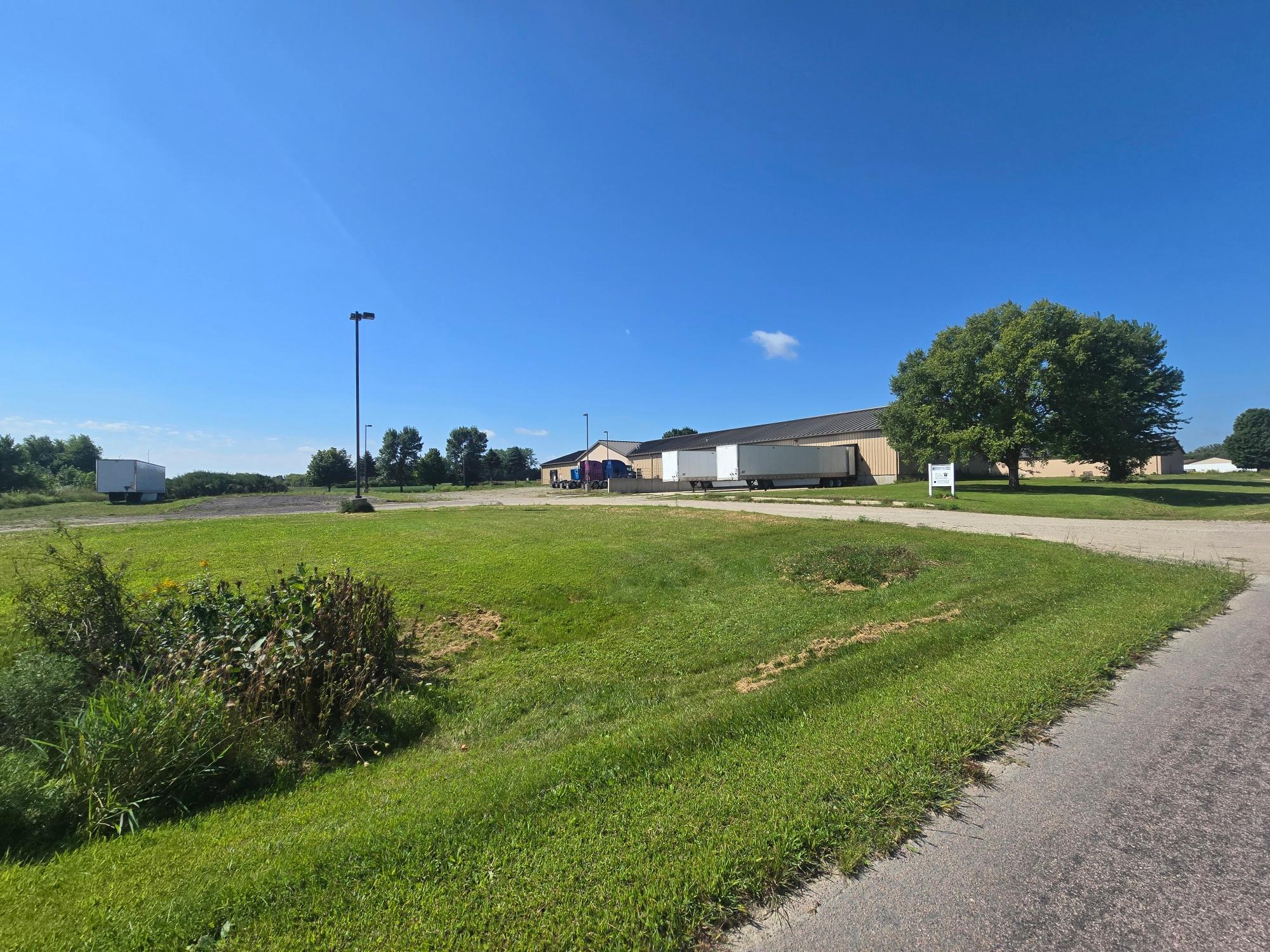 main property photo 11