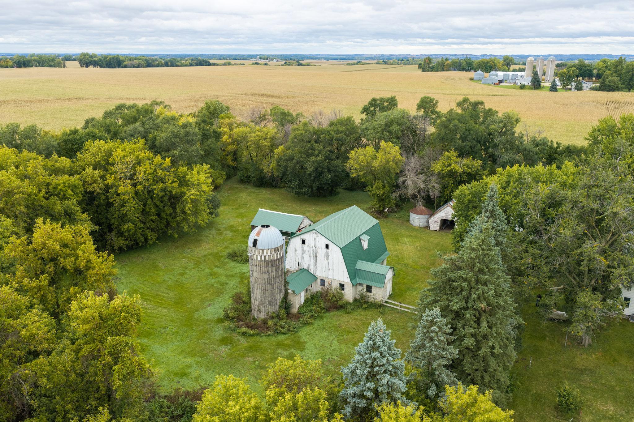 main property photo 66