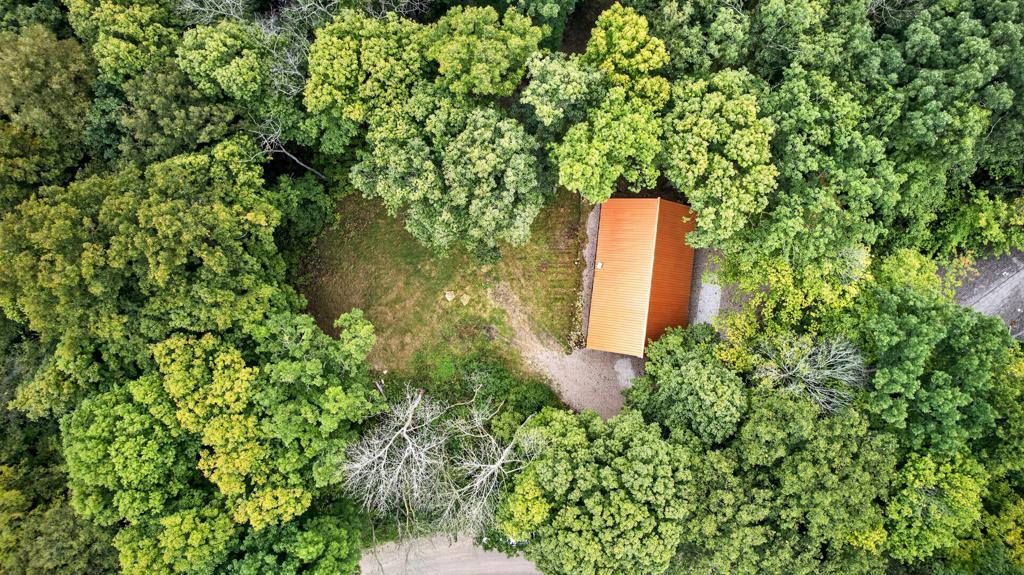 main property photo 37