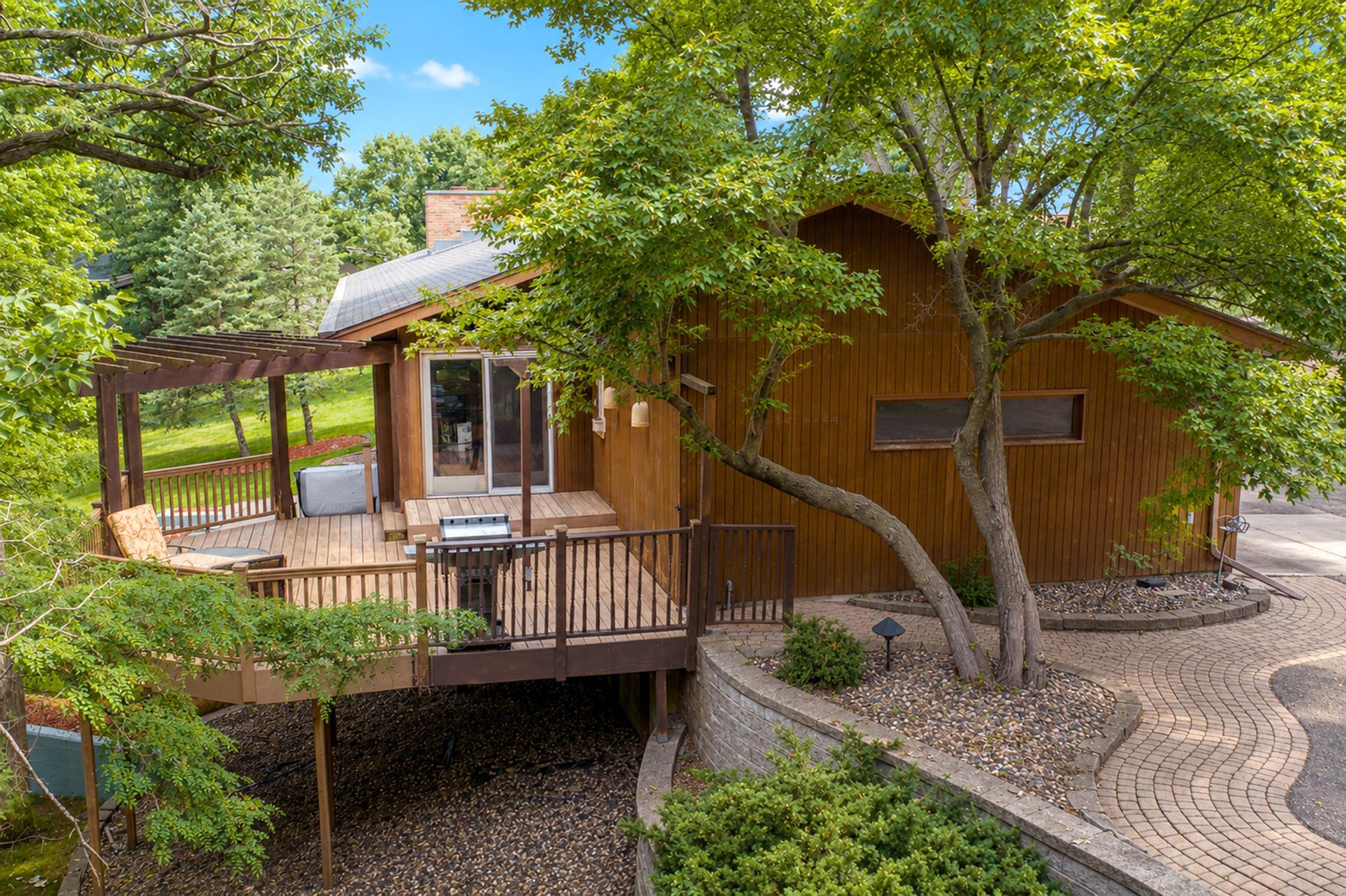 main property photo 17