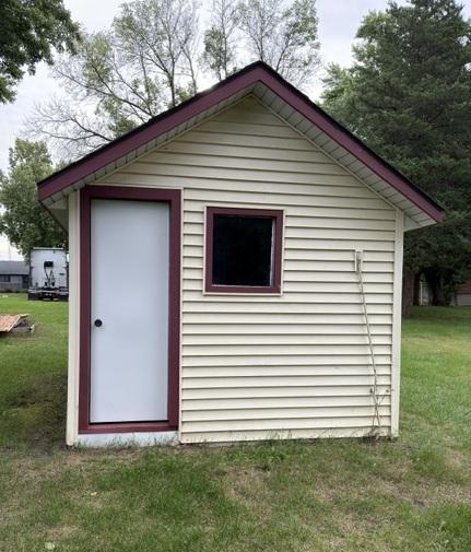 main property photo 35