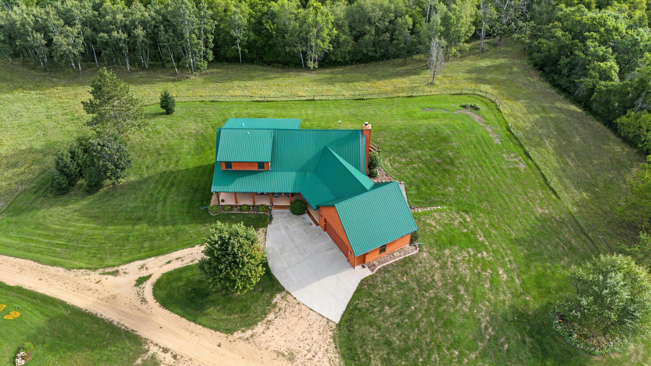 main property photo 6