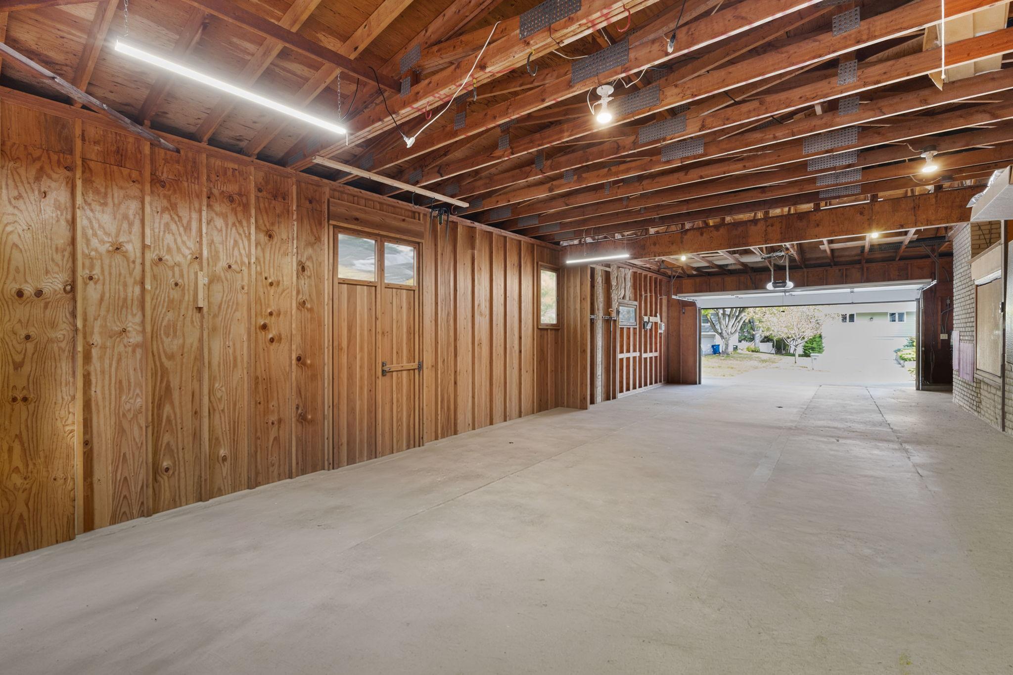 main property photo 77