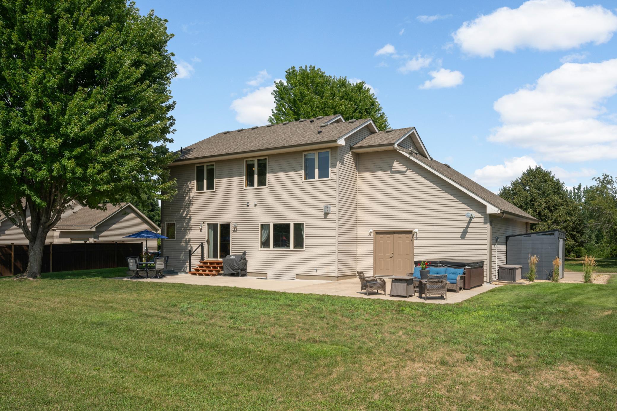 main property photo 34