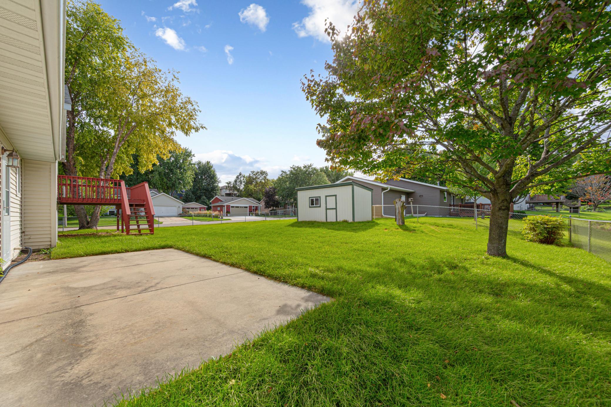 main property photo 30